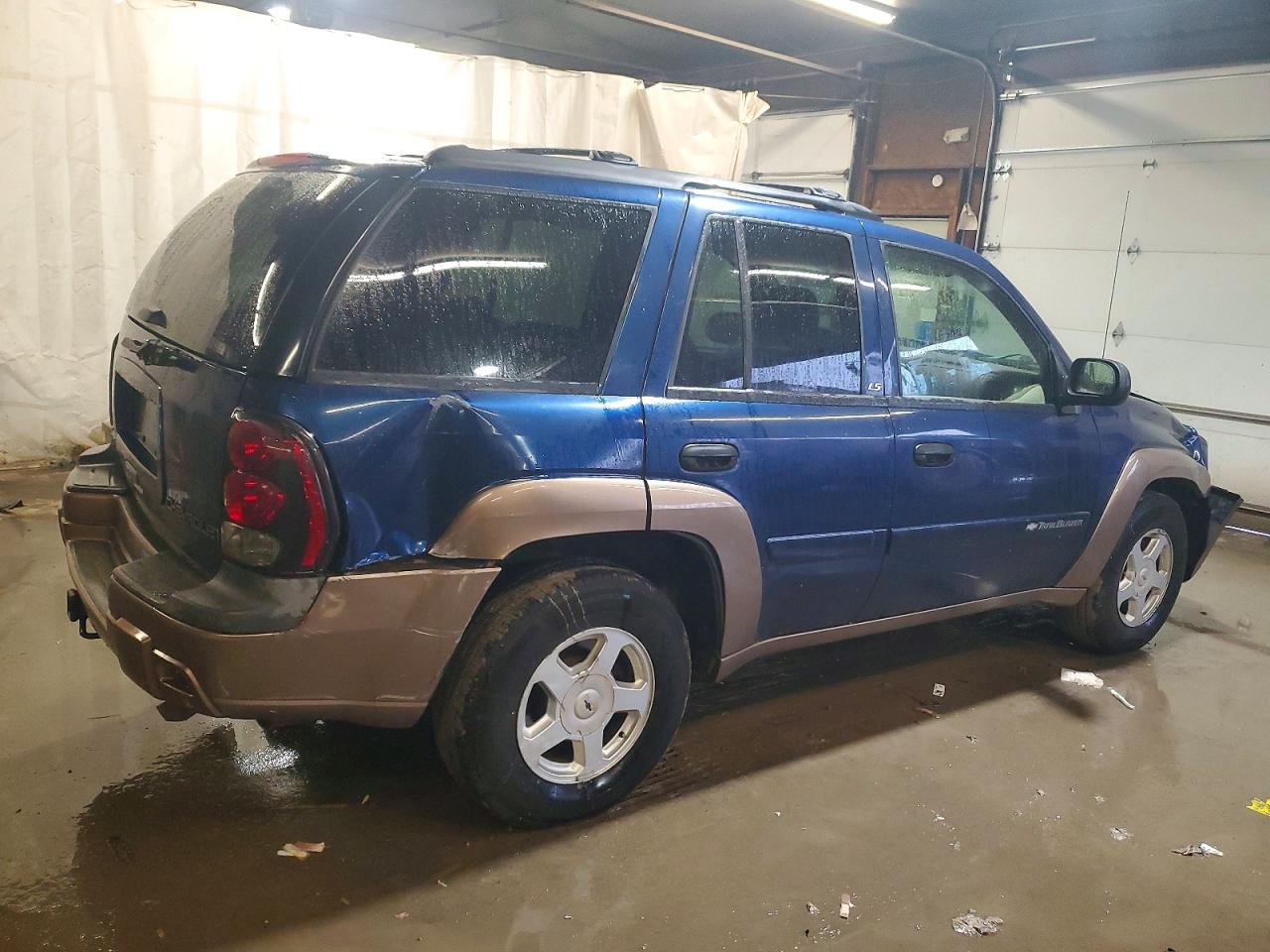 2002 CHEVROLET TRAILBLAZER photo 3