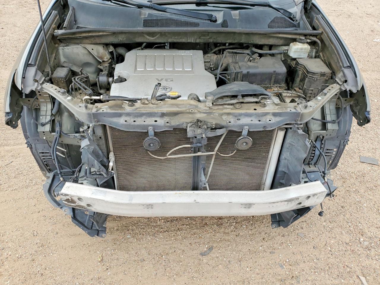 2012 TOYOTA HIGHLANDER BASE photo 12