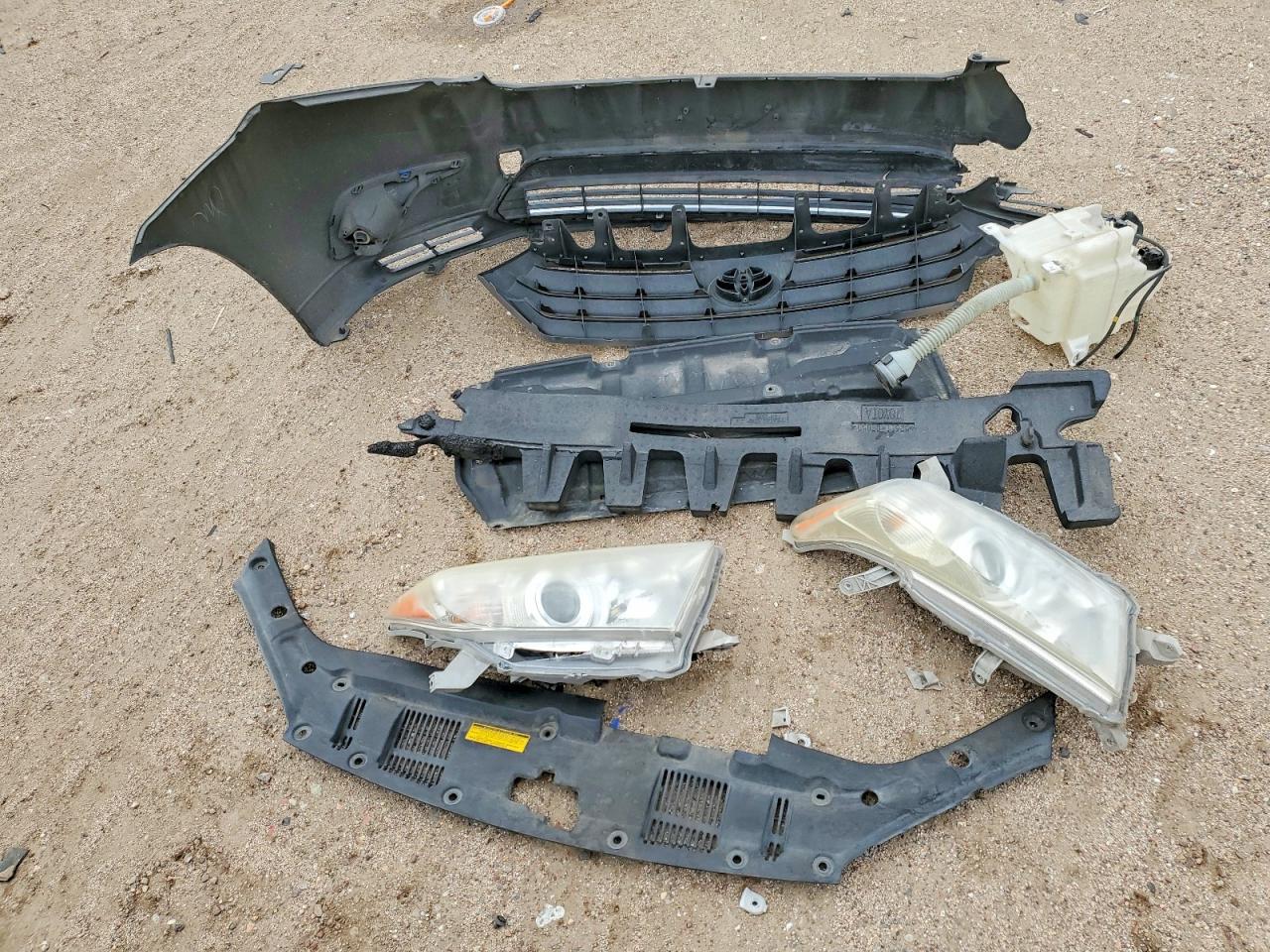 2012 TOYOTA HIGHLANDER BASE photo 13