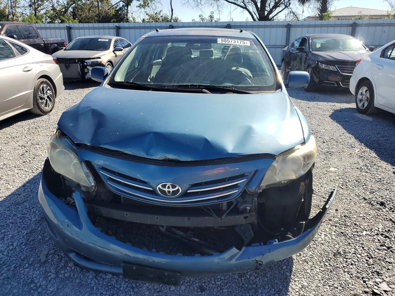 2013 TOYOTA COROLLA LE photo 9