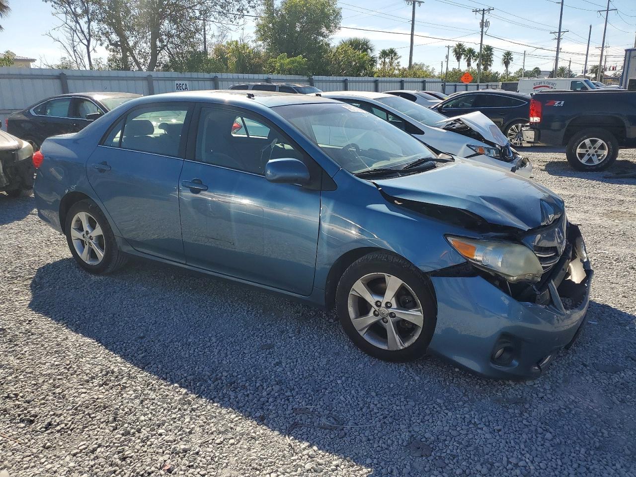 2013 TOYOTA COROLLA LE photo 7