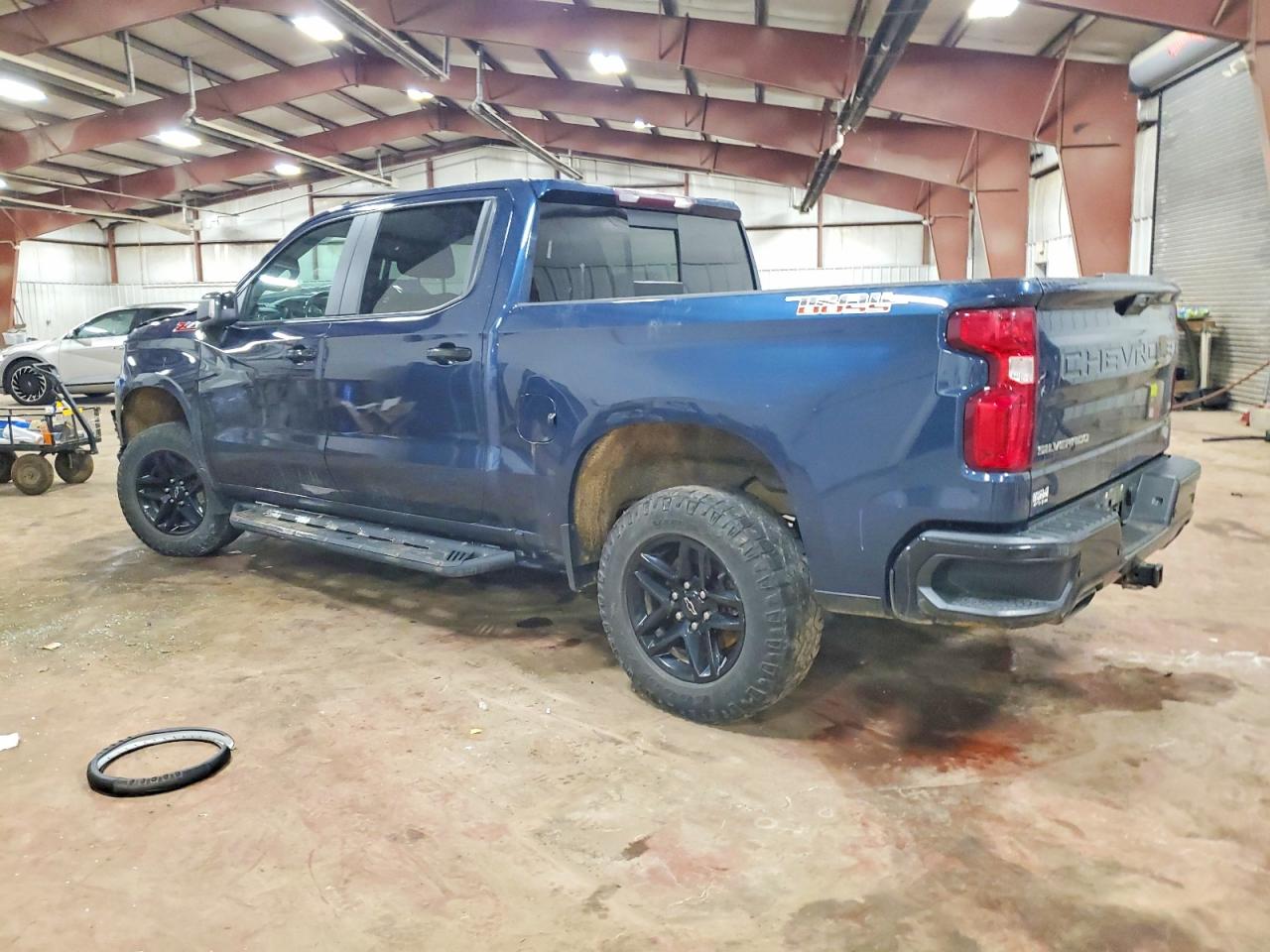 2021 CHEVROLET SILVERADO K1500 LT TRAIL BOSS photo 2