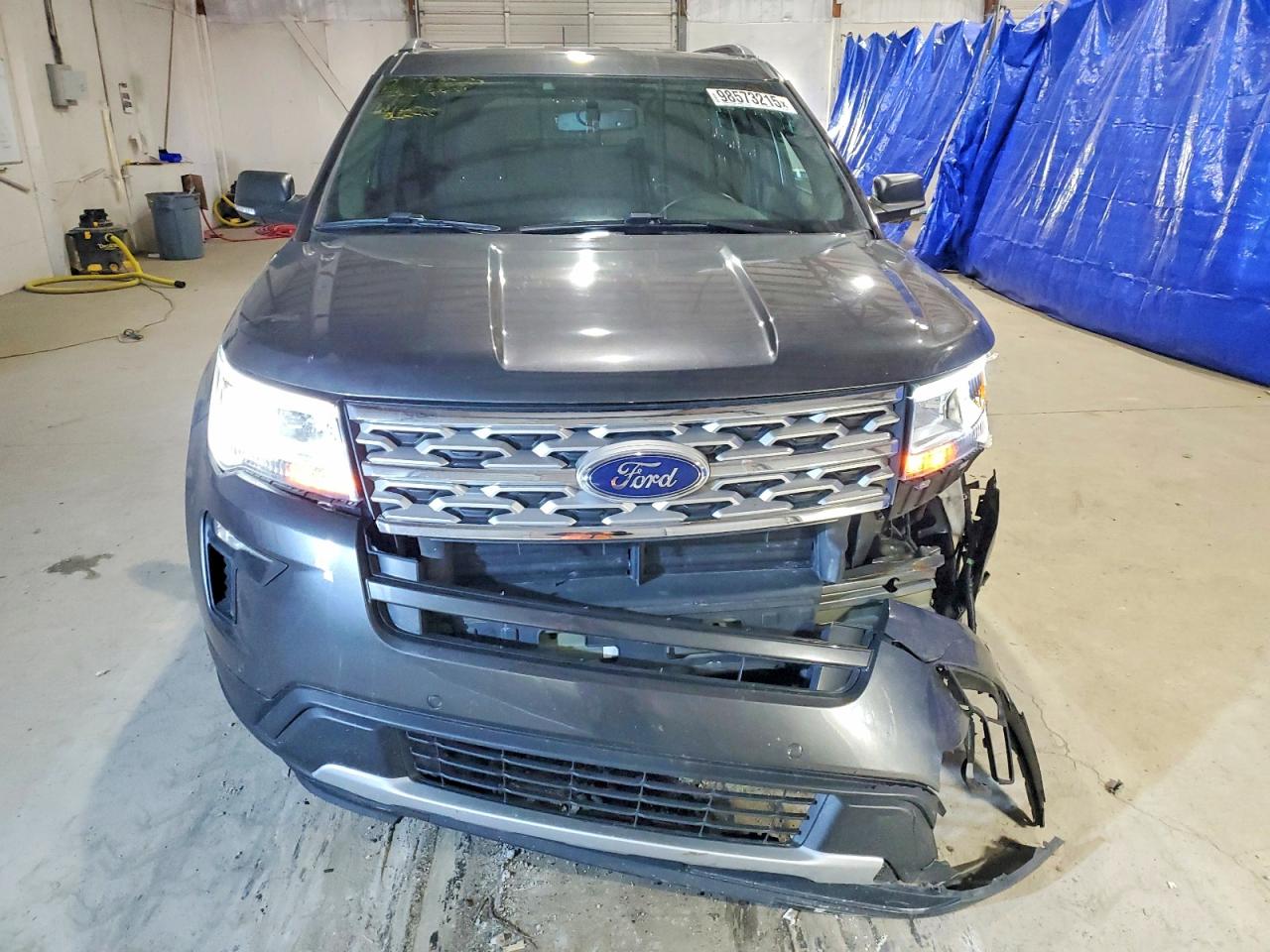 2019 FORD EXPLORER XLT photo 9
