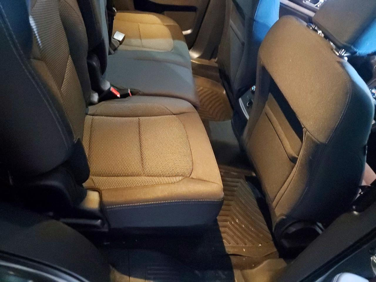 2019 FORD EXPLORER XLT photo 21