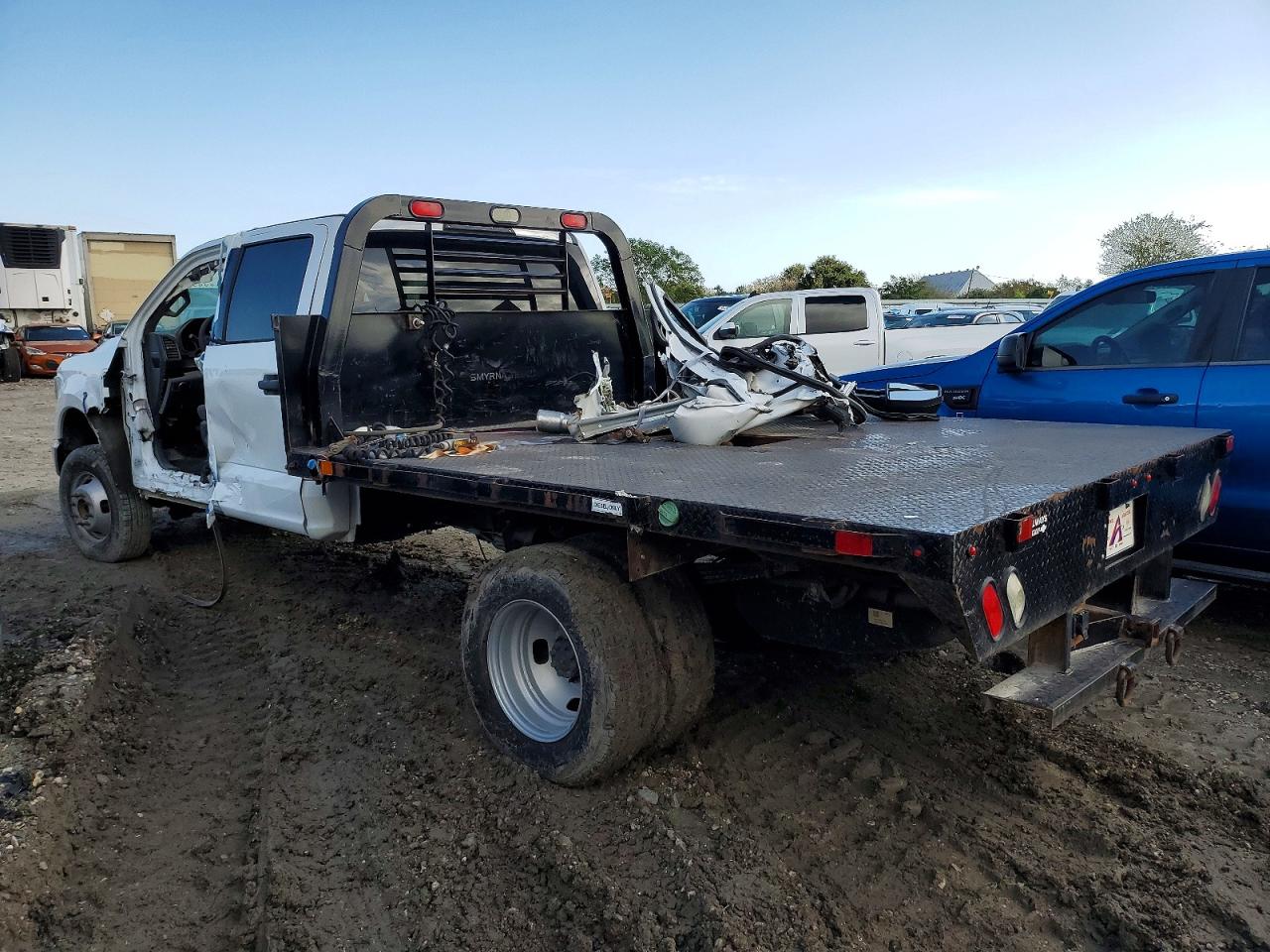 2021 FORD F350 SUPER DUTY TRUCK CAB AND CHASSIS photo 3