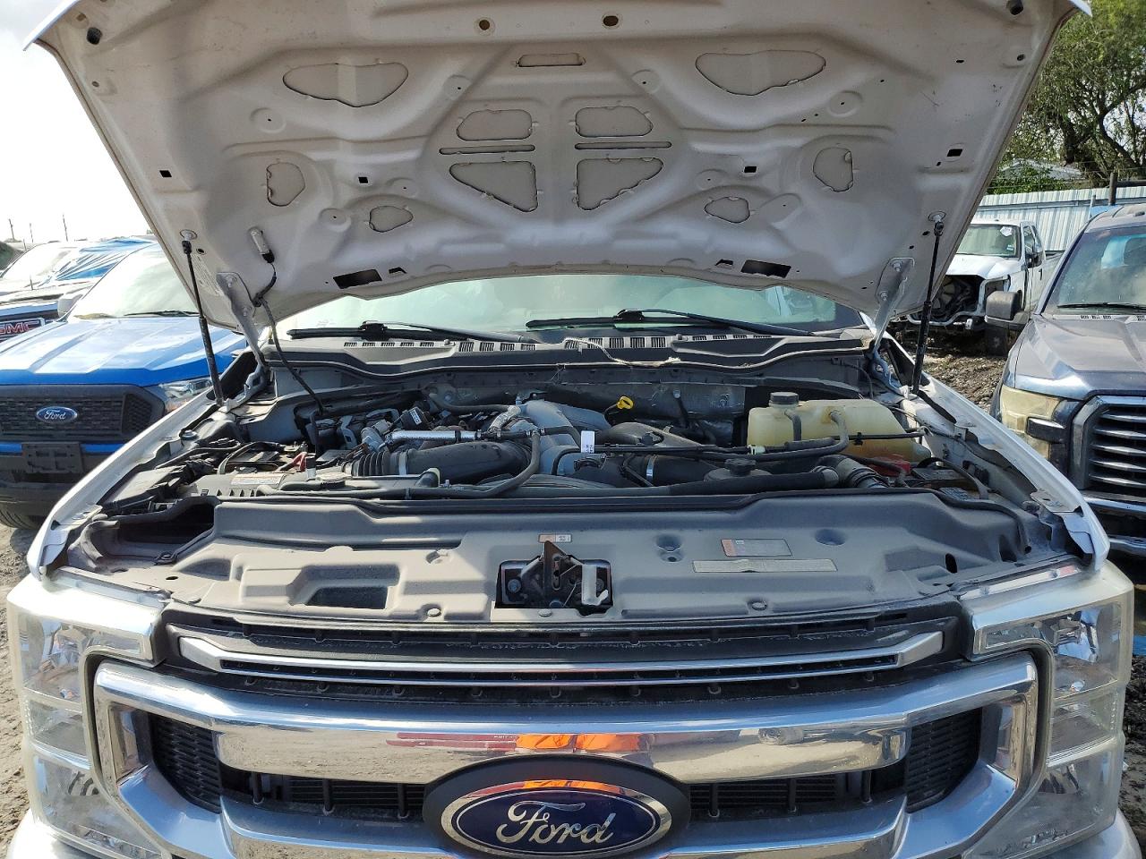 2021 FORD F350 SUPER DUTY TRUCK CAB AND CHASSIS photo 21