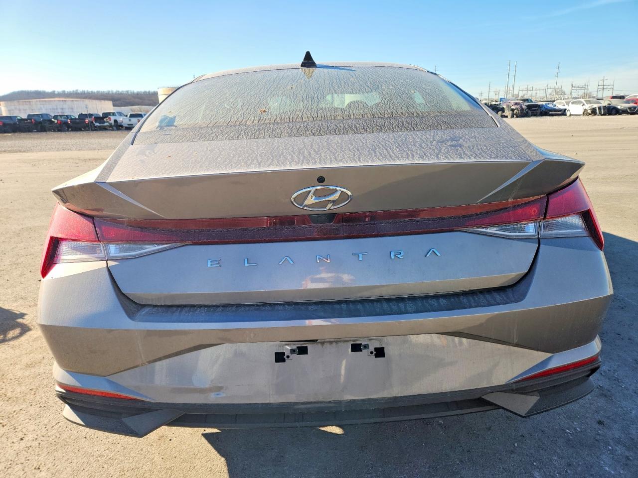2023 HYUNDAI ELANTRA SEL photo 6
