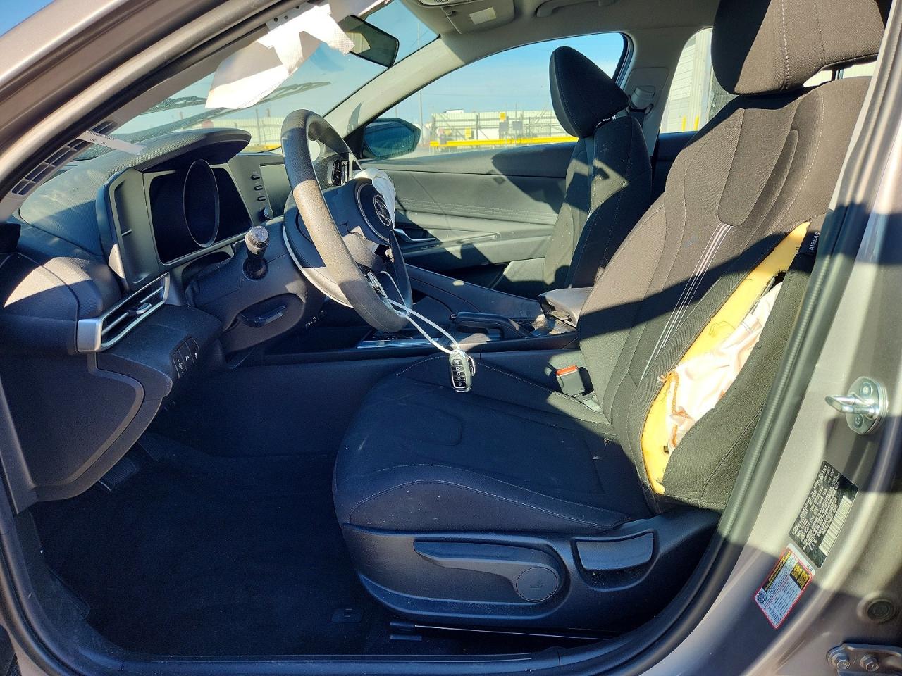 2023 HYUNDAI ELANTRA SEL photo 7