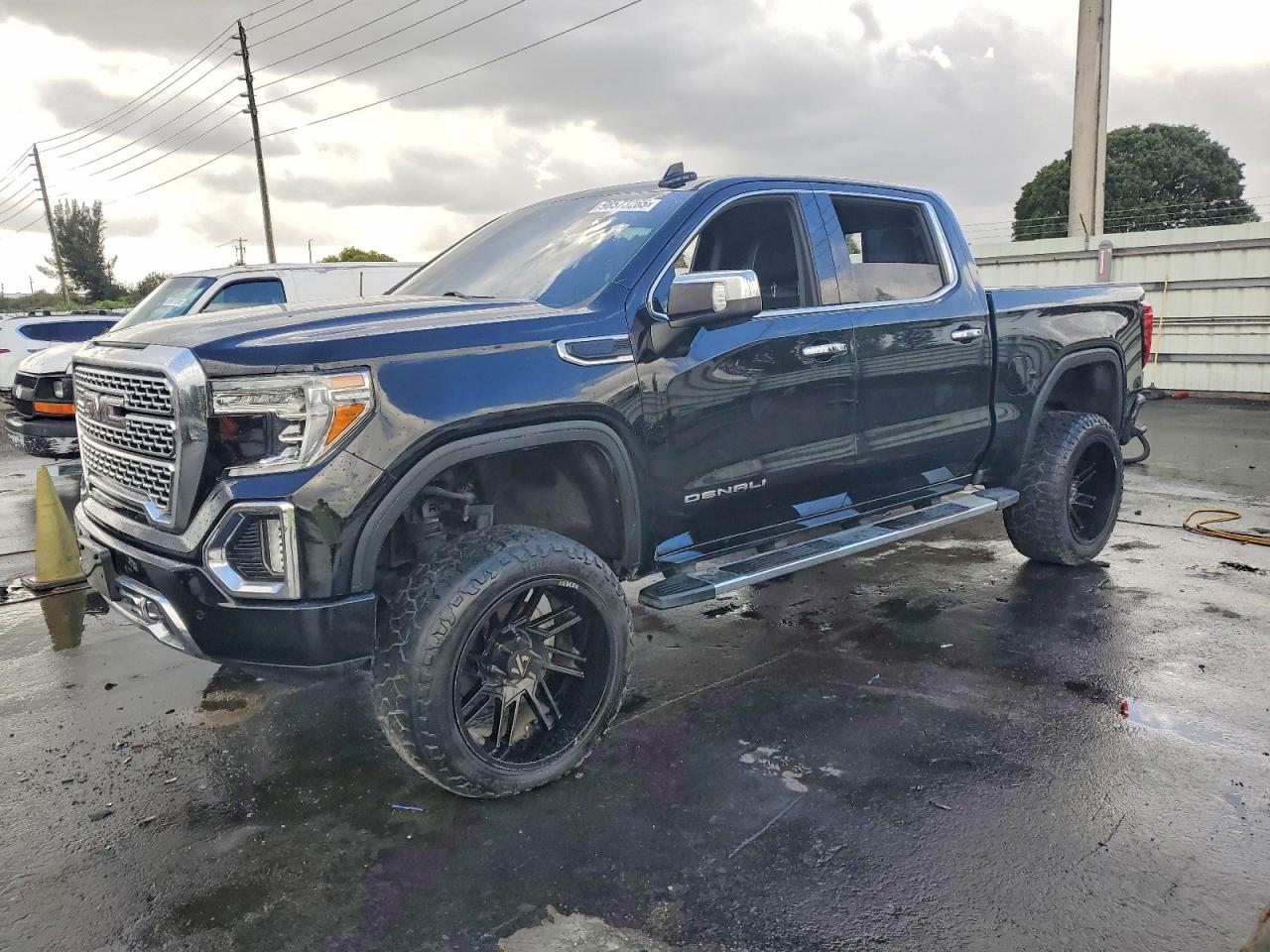 2021 GMC SIERRA