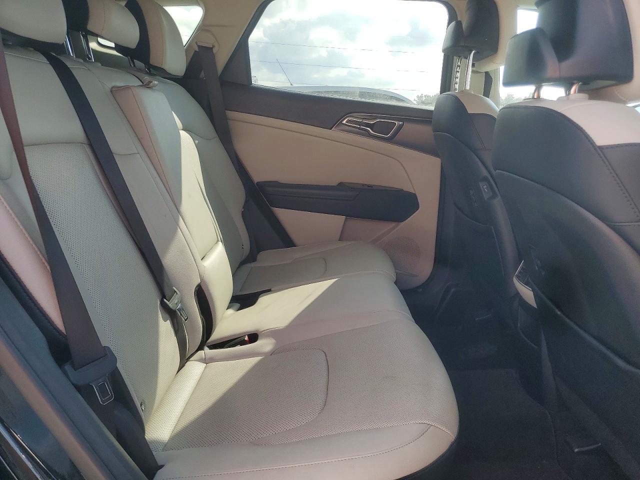 2023 KIA SPORTAGE EX photo 11