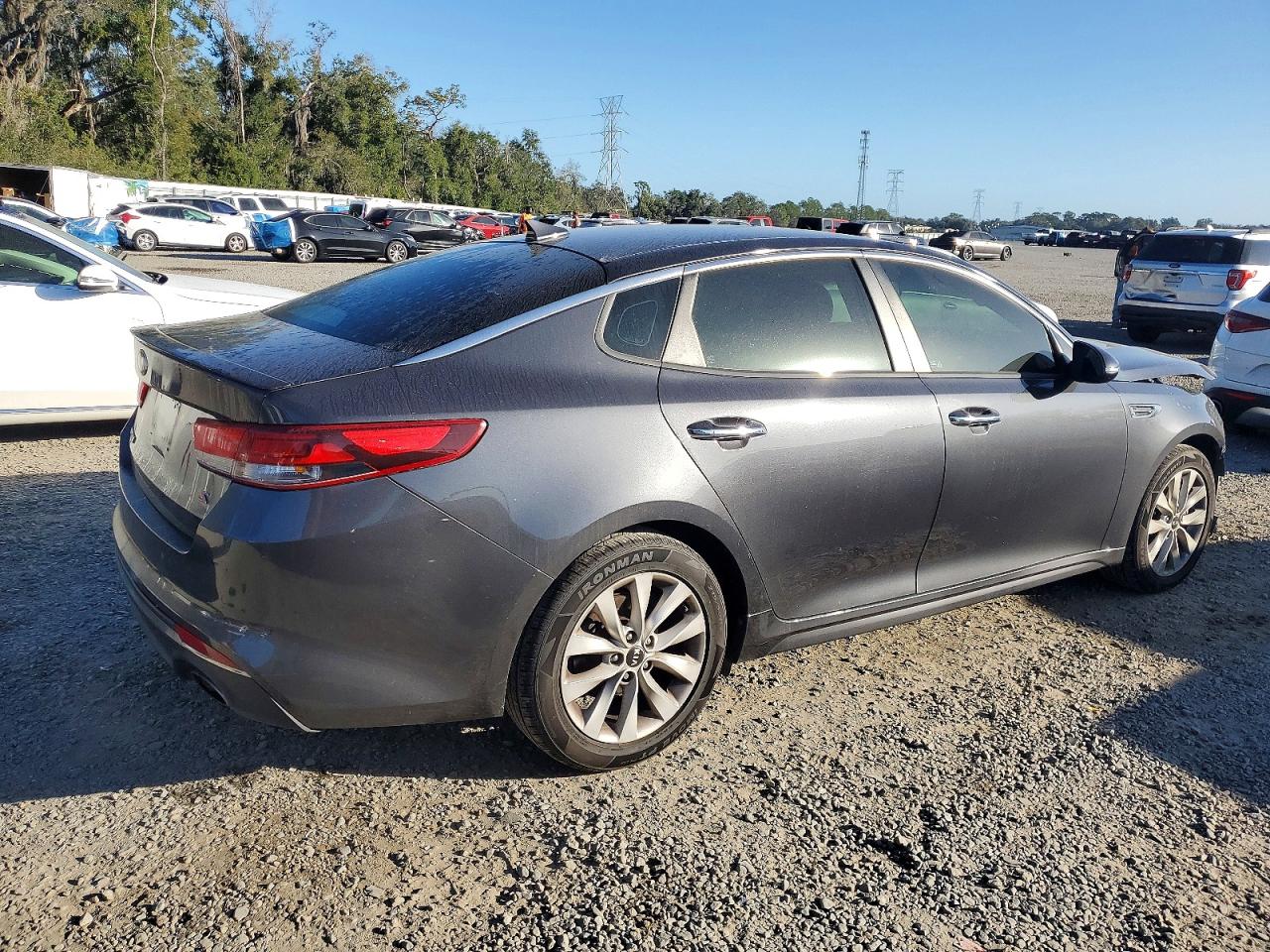 2018 KIA OPTIMA LX photo 3