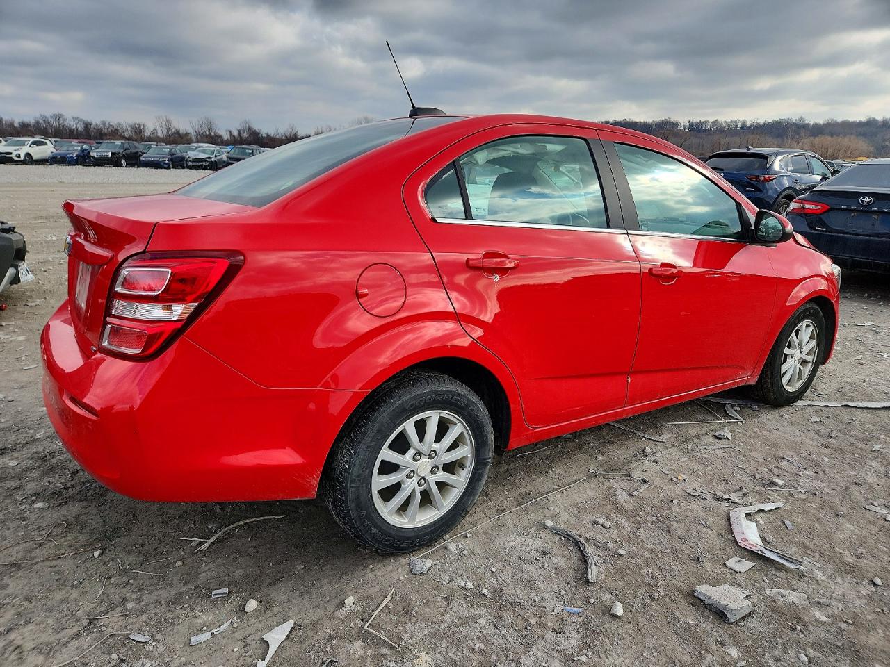2017 CHEVROLET SONIC LT photo 3