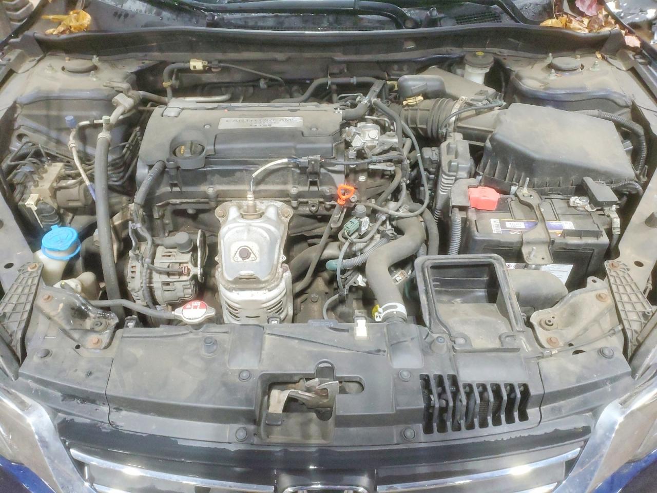 2015 HONDA ACCORD LX photo 31