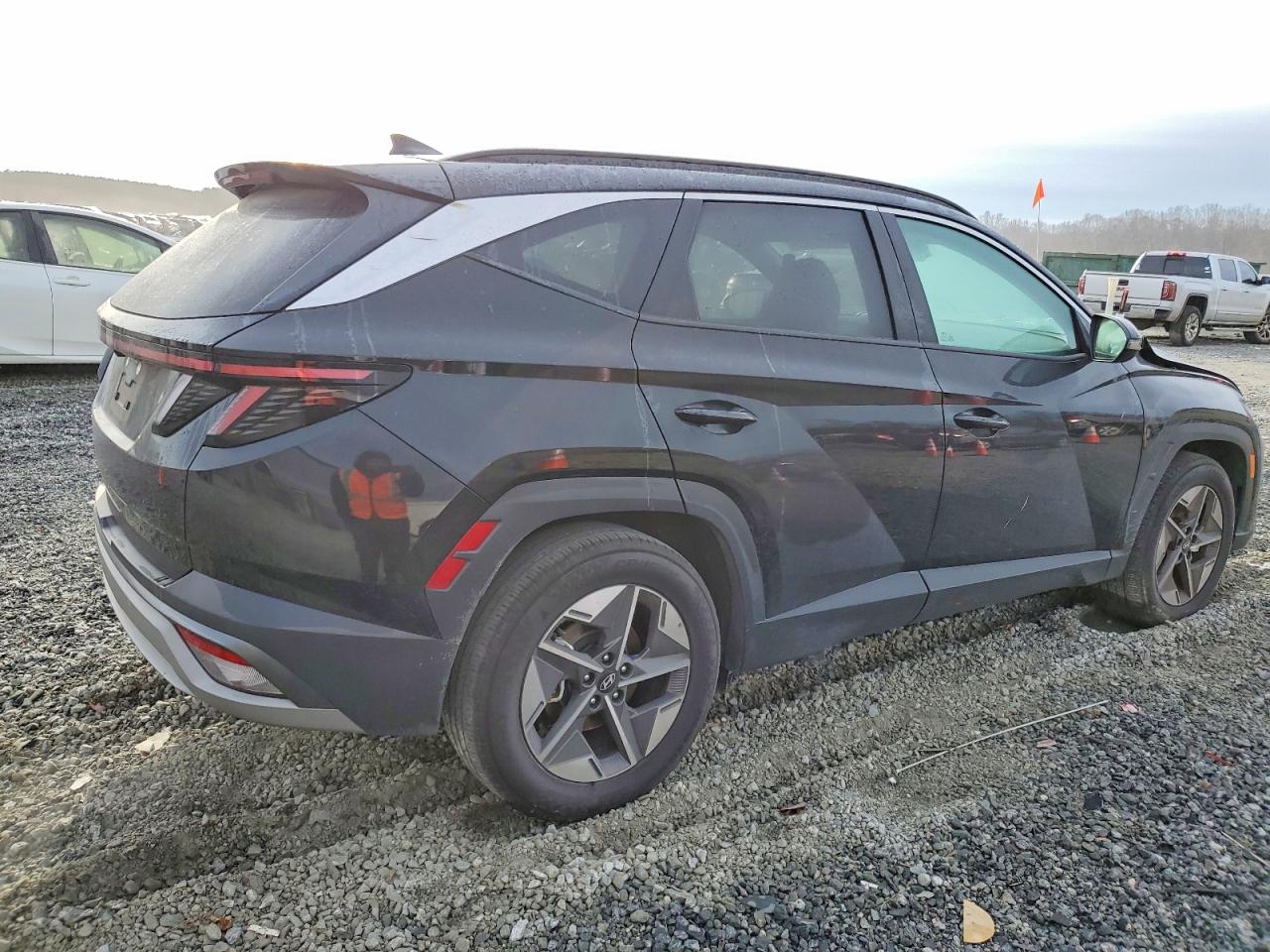 2025 HYUNDAI TUCSON SEL photo 5