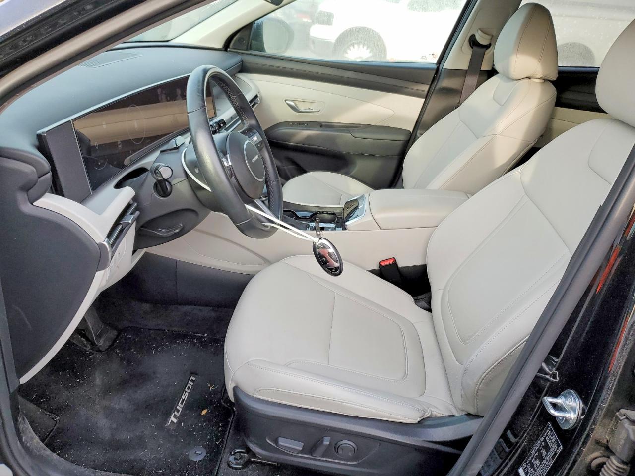 2025 HYUNDAI TUCSON SEL photo 13