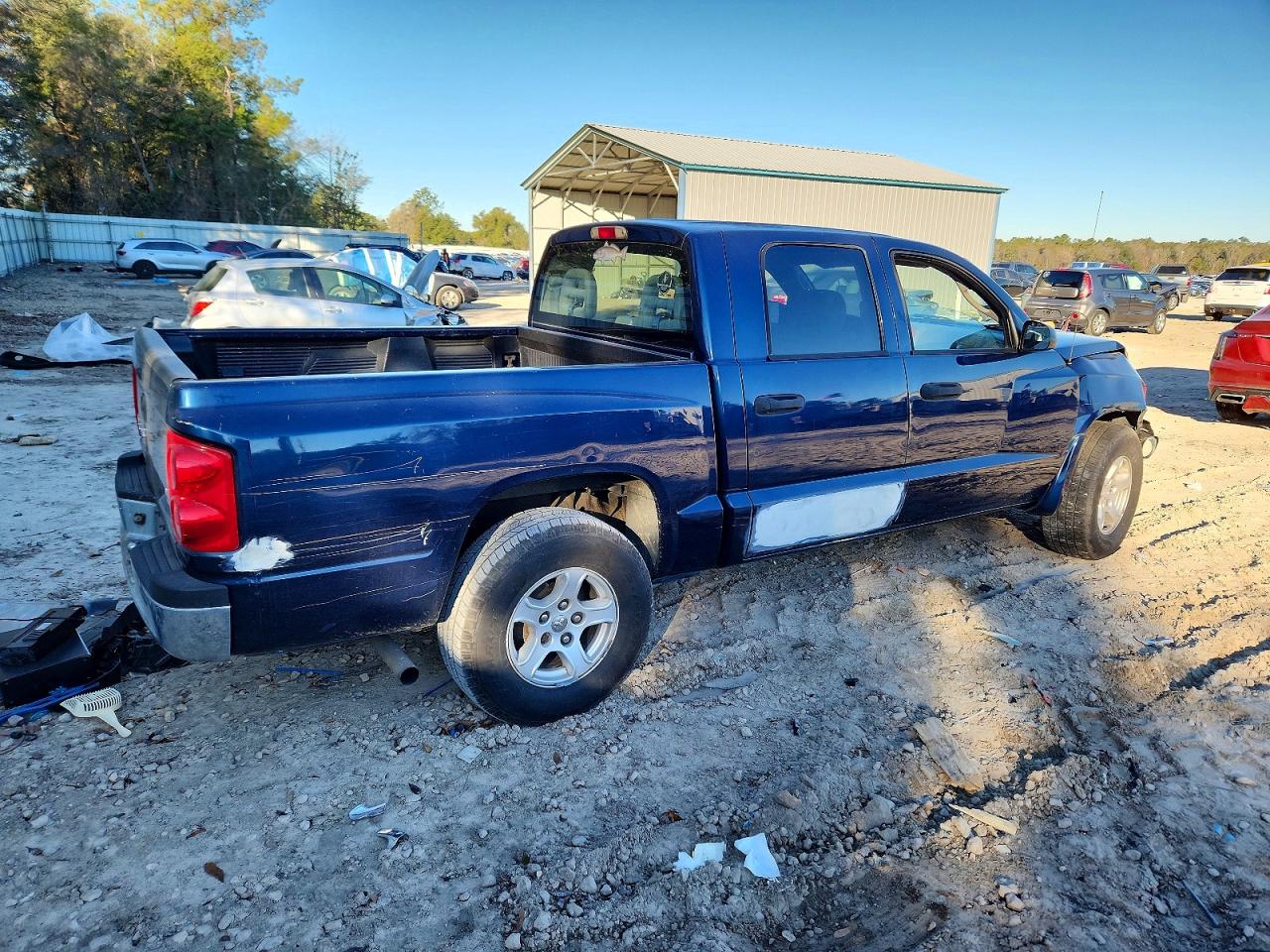 2005 DODGE DAKOTA QUAD SLT photo 5