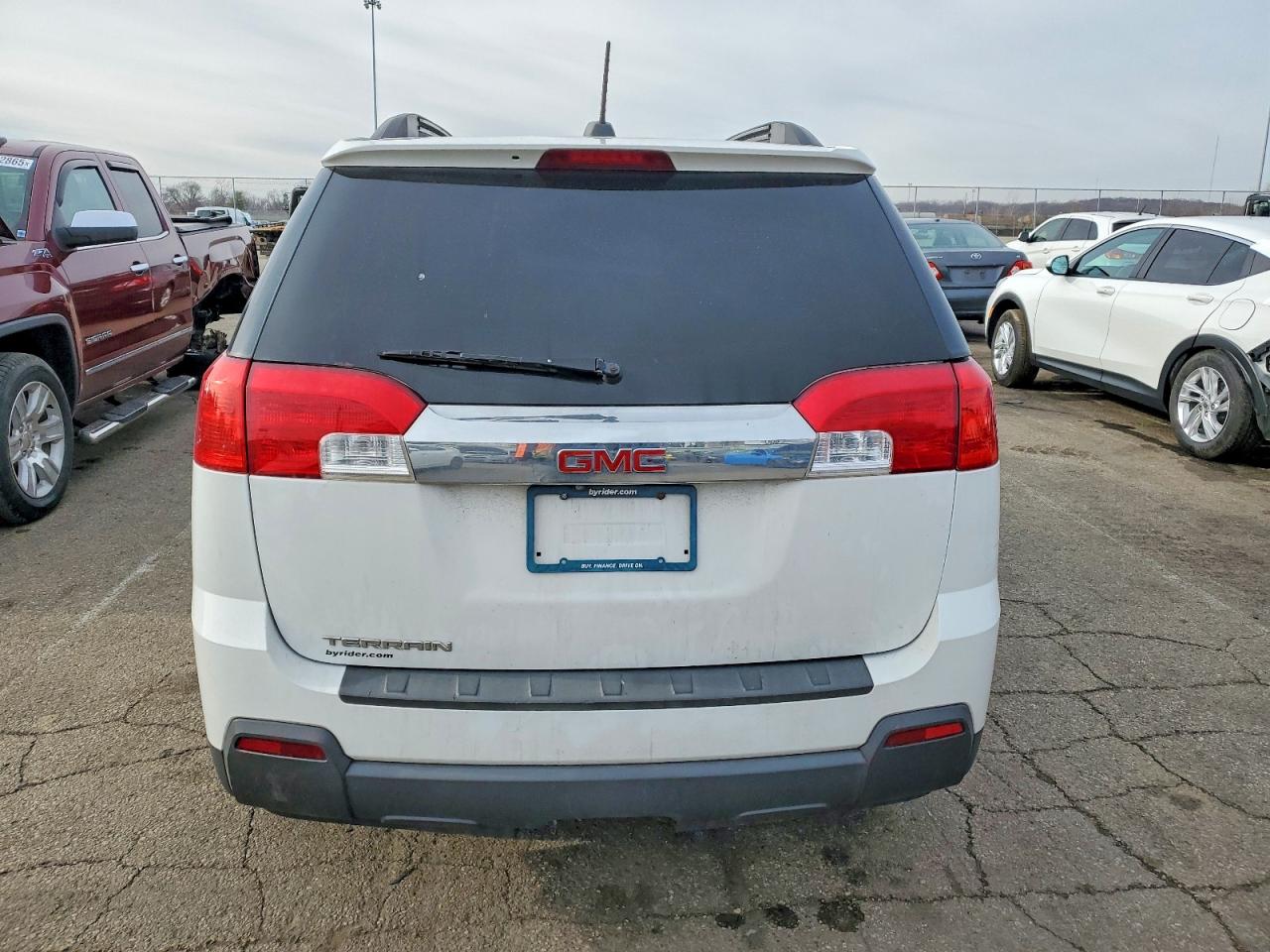2015 GMC TERRAIN SLE photo 6
