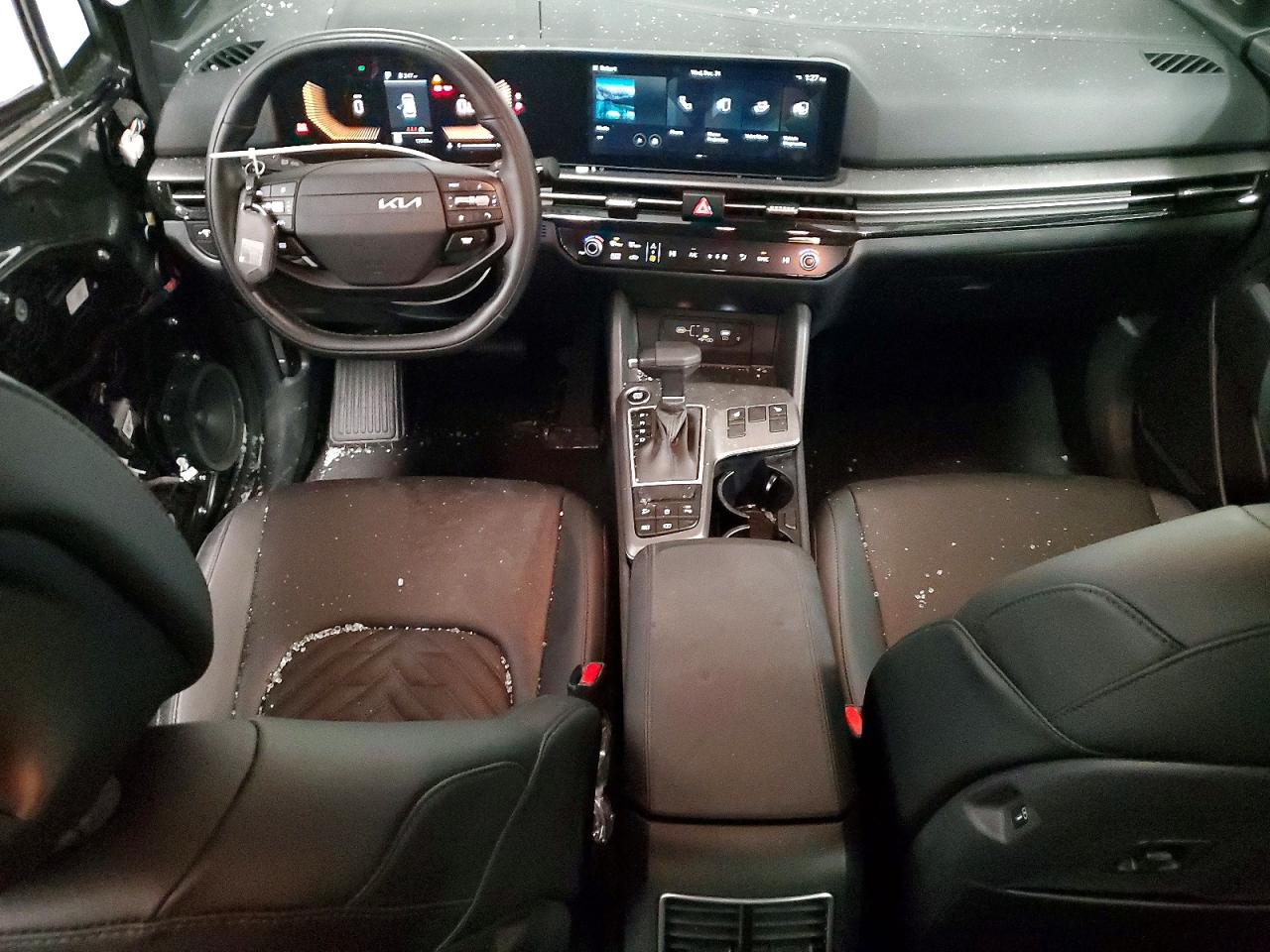 2026 KIA SPORTAGE photo 8