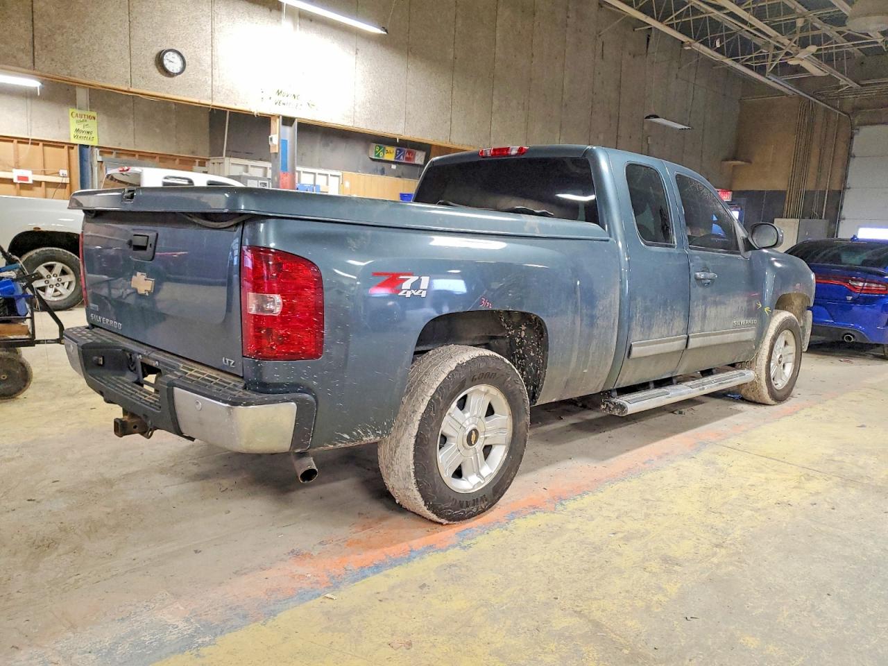 2010 CHEVROLET SILVERADO K1500 LTZ photo 3