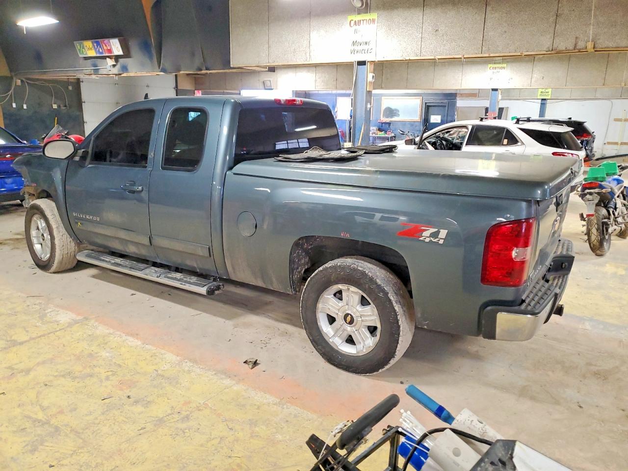 2010 CHEVROLET SILVERADO K1500 LTZ photo 2