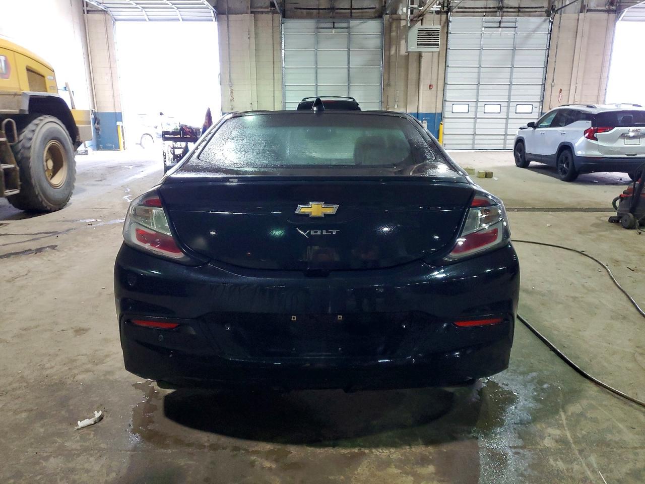 2017 CHEVROLET VOLT PREMIER photo 6