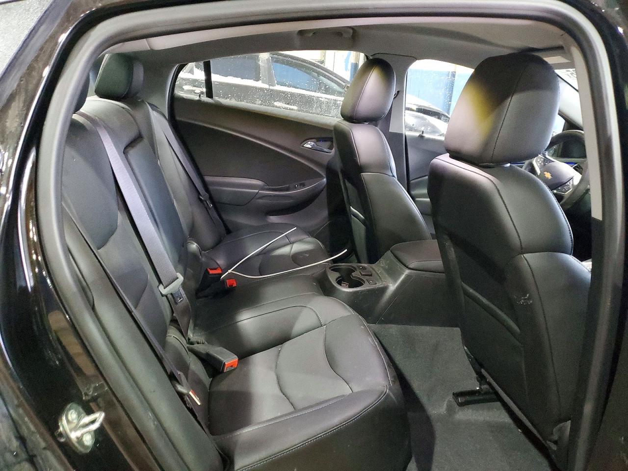 2017 CHEVROLET VOLT PREMIER photo 11