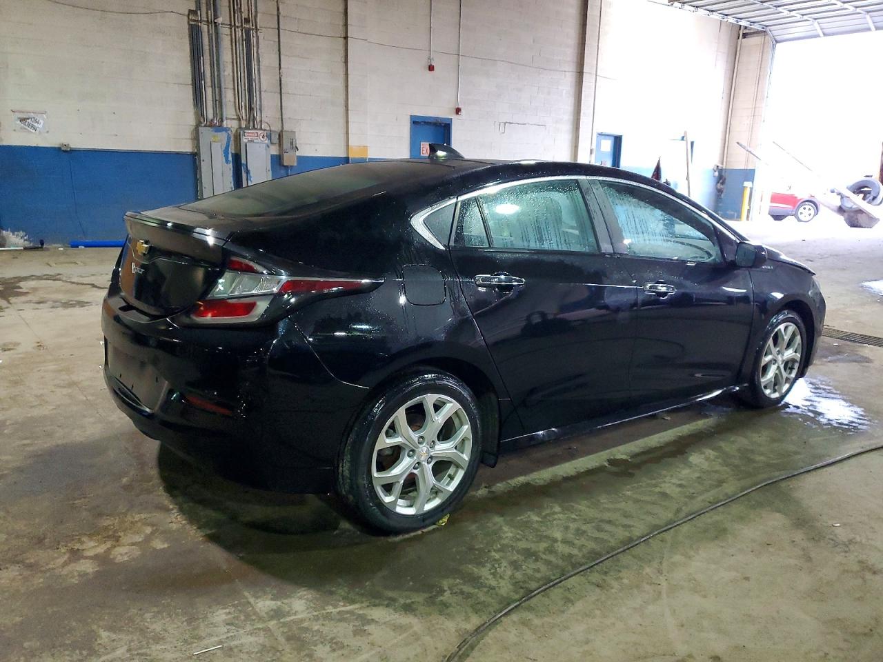 2017 CHEVROLET VOLT PREMIER photo 3