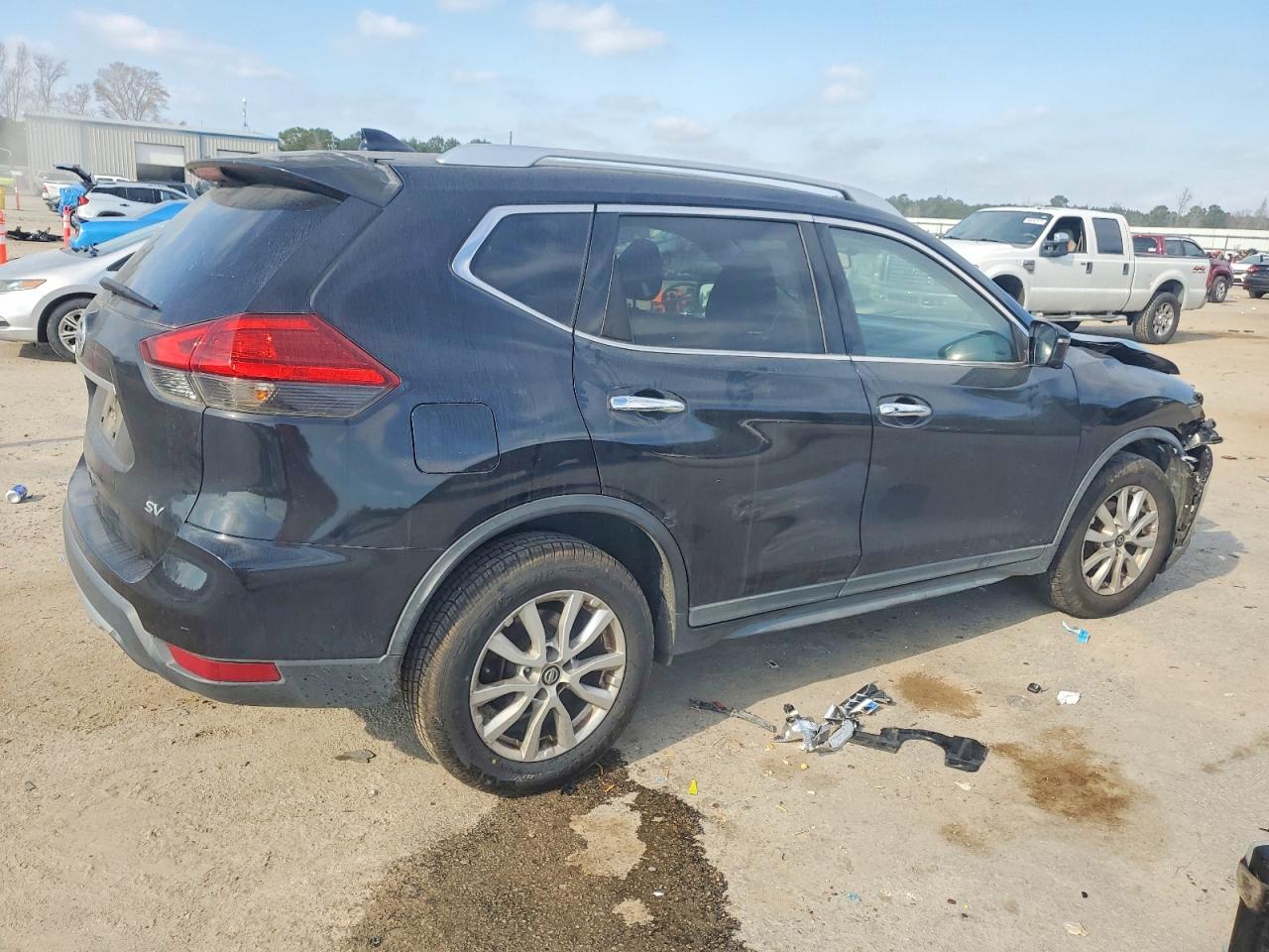 2017 NISSAN ROGUE S photo 5