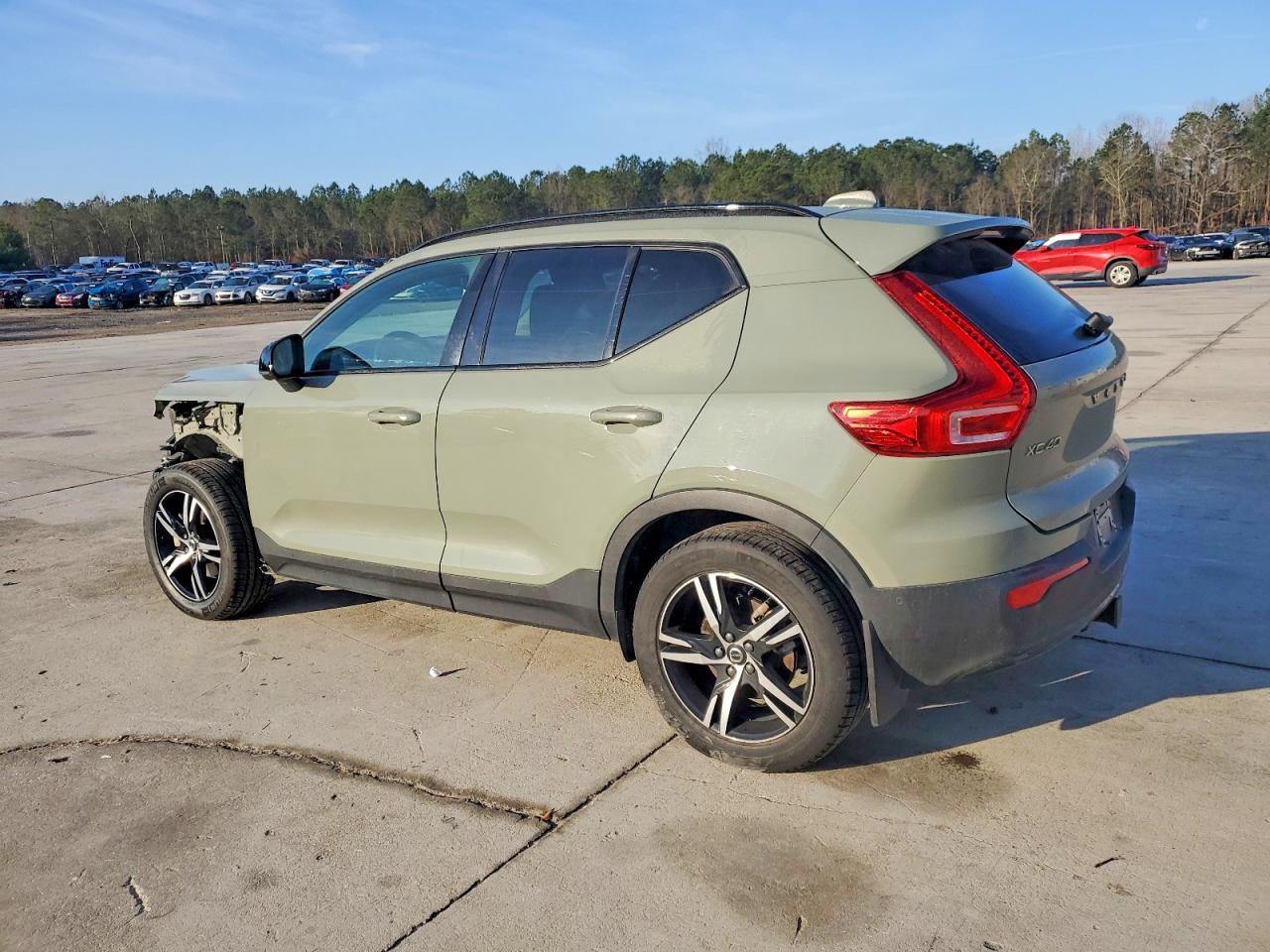 2023 VOLVO XC40 PLUS photo 3