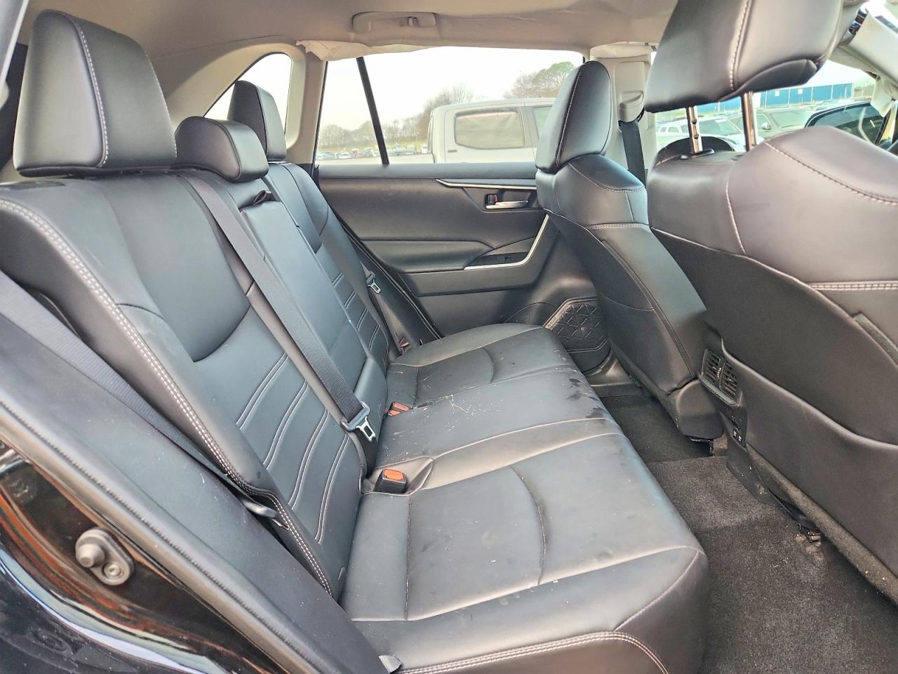 2021 TOYOTA RAV4 XLE PREMIUM photo 11
