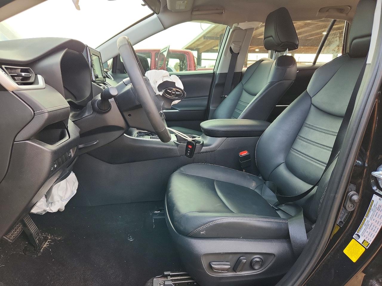 2021 TOYOTA RAV4 XLE PREMIUM photo 7