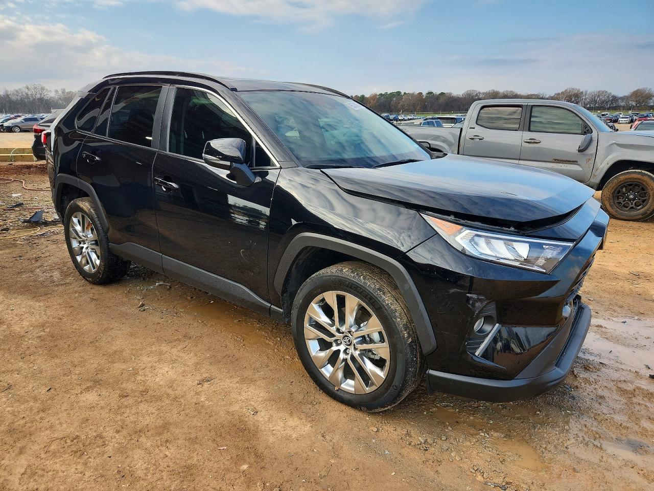 2021 TOYOTA RAV4 XLE PREMIUM photo 4
