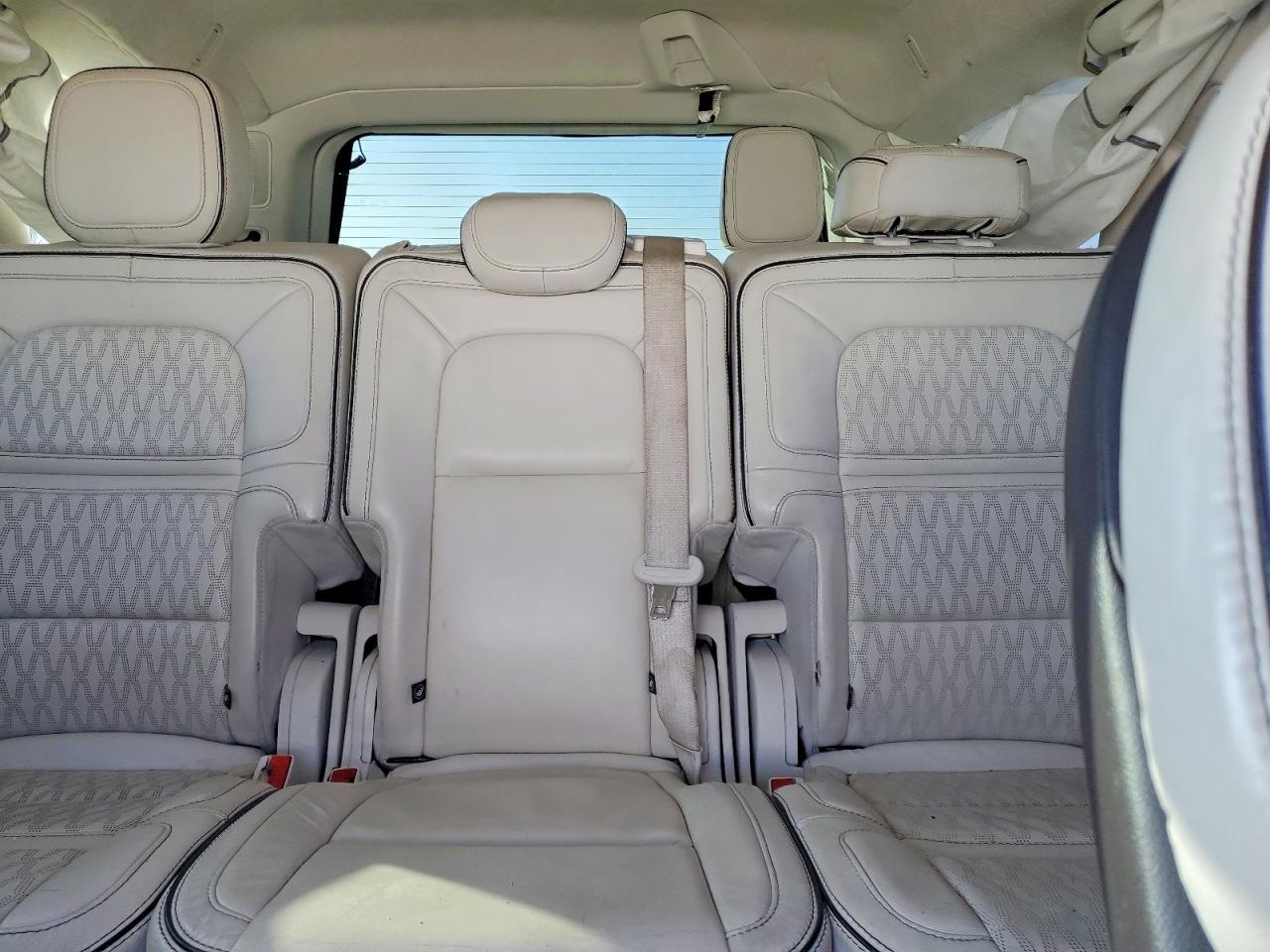 2020 LINCOLN NAVIGATOR BLACK LABEL photo 10