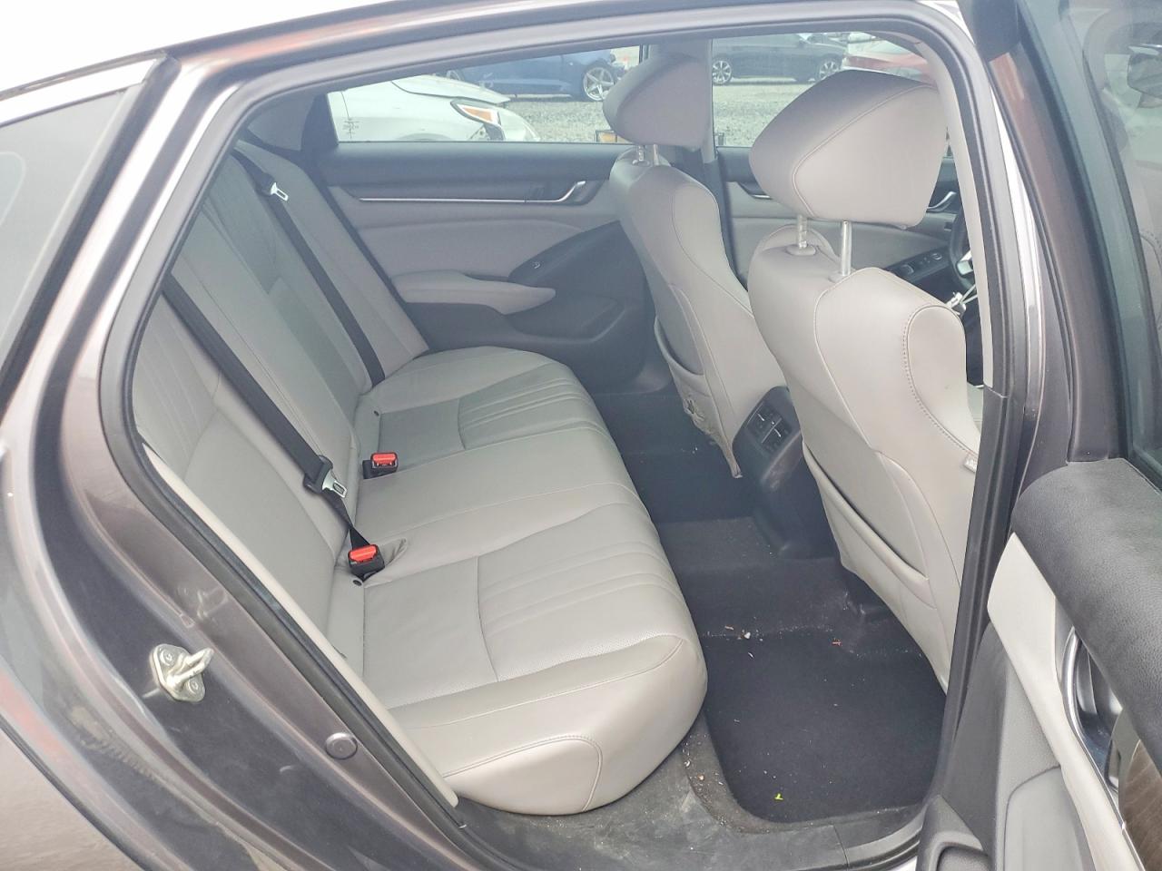 2018 HONDA ACCORD EXL photo 10