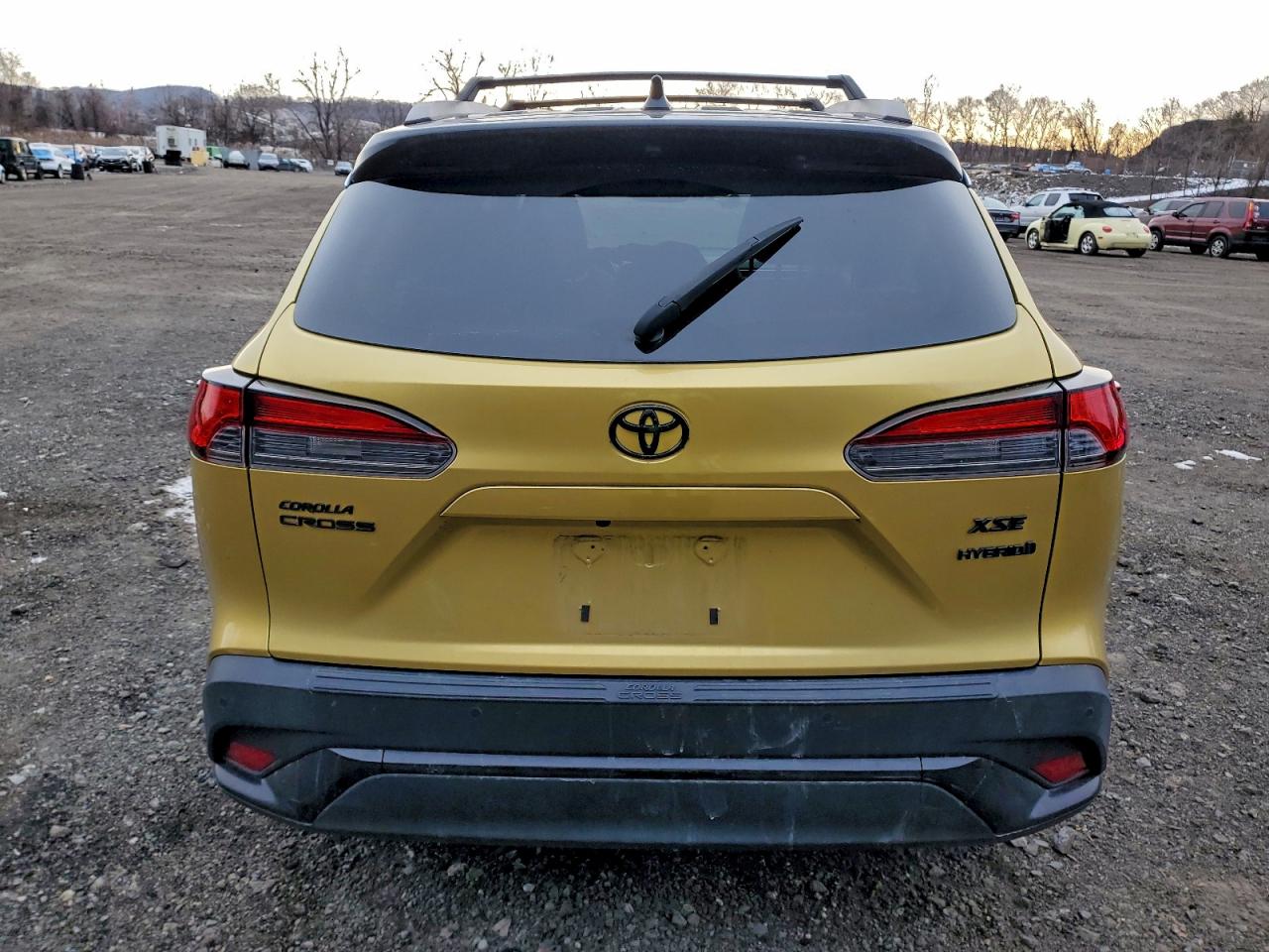 2023 TOYOTA COROLLA CROSS LE photo 6