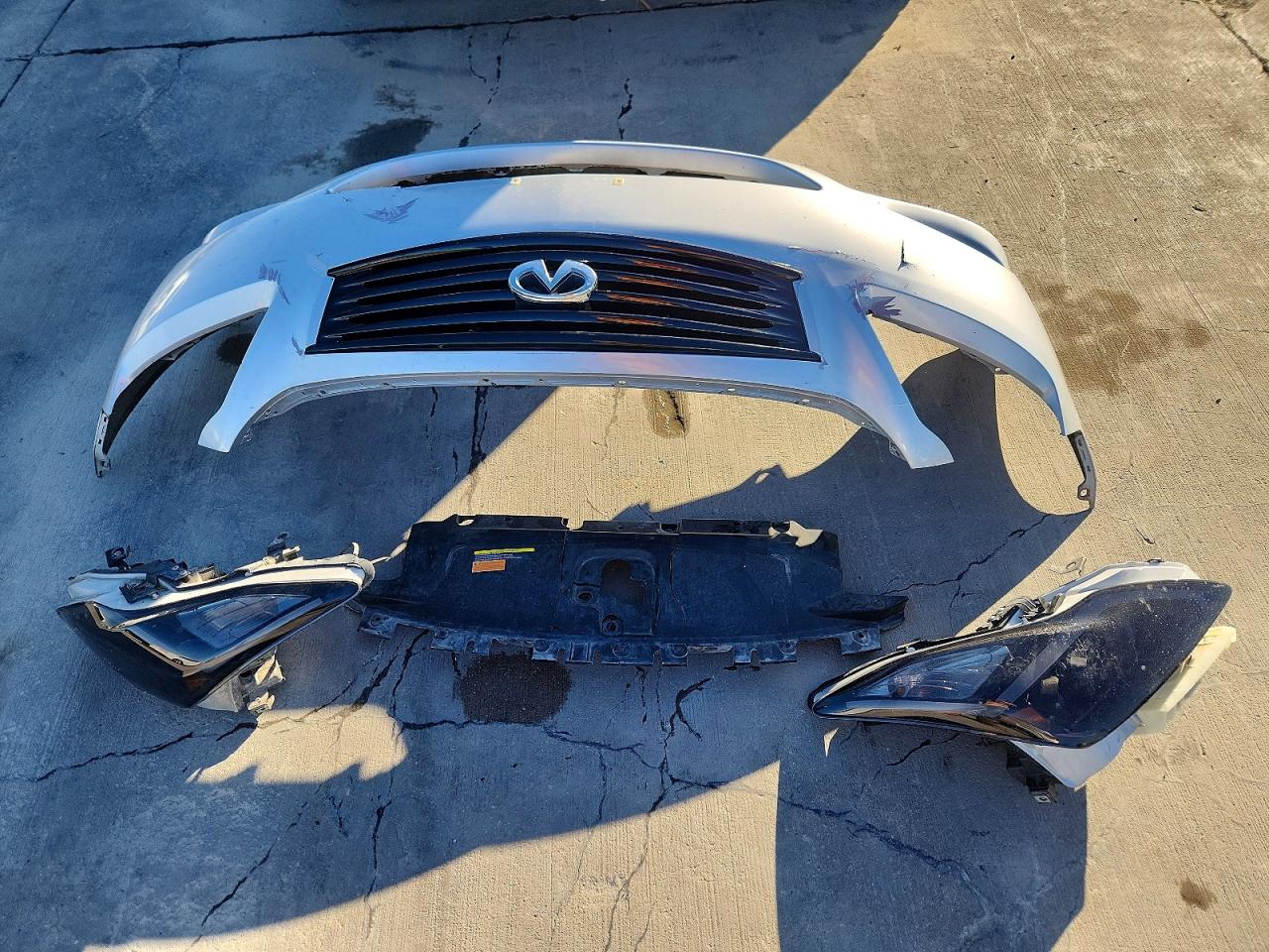 2012 INFINITI G37 BASE photo 12