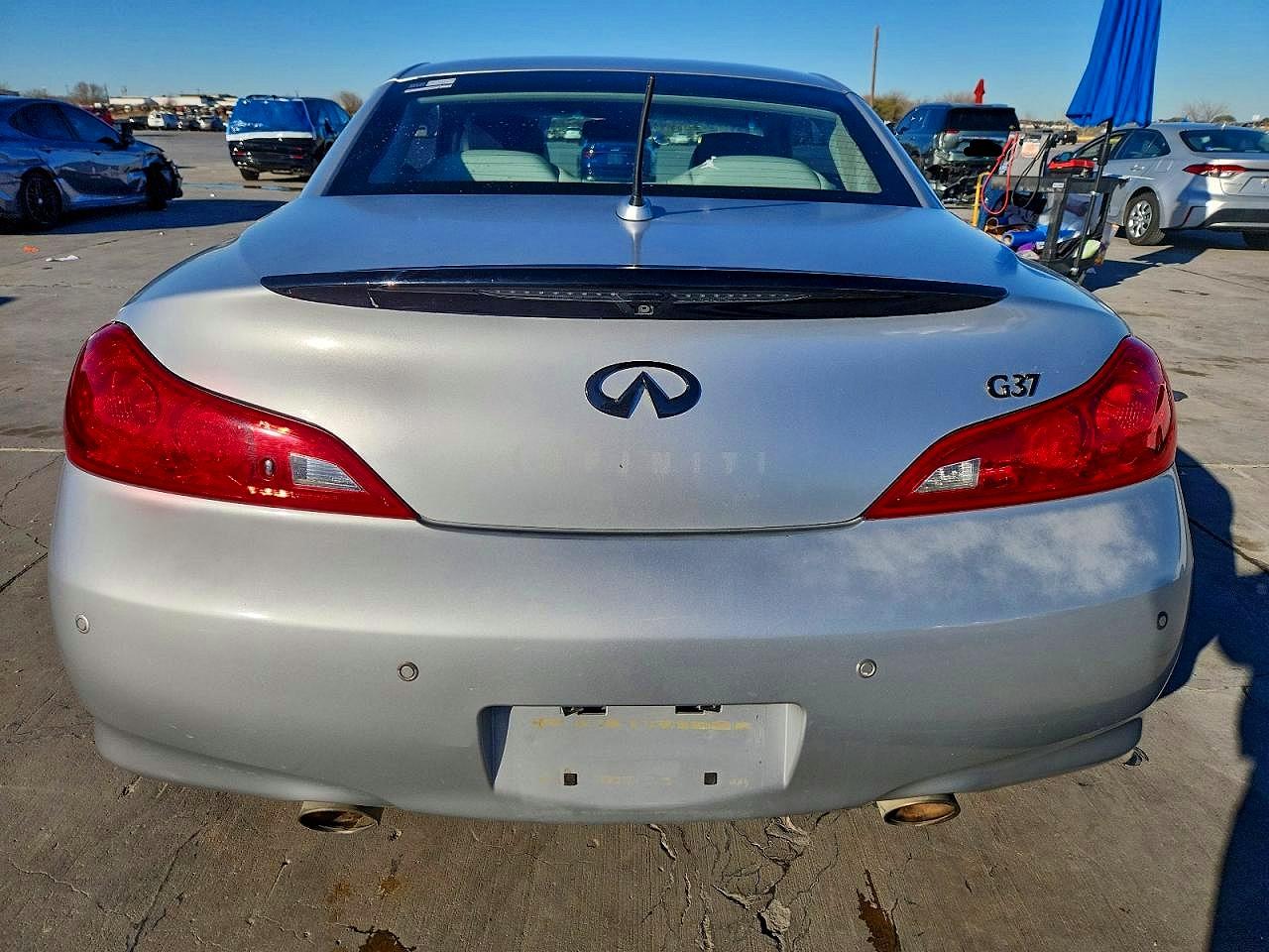 2012 INFINITI G37 BASE photo 6