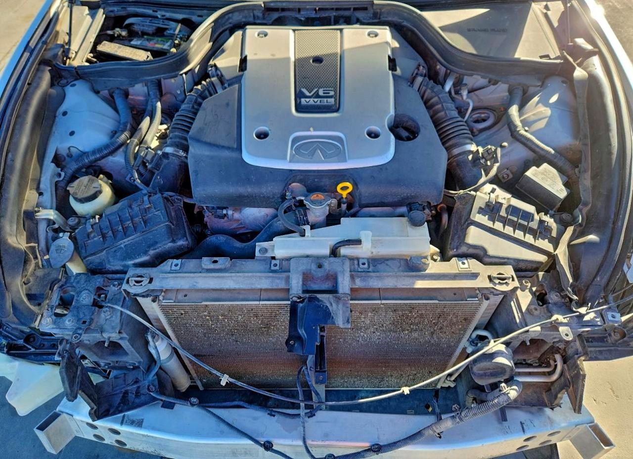 2012 INFINITI G37 BASE photo 11