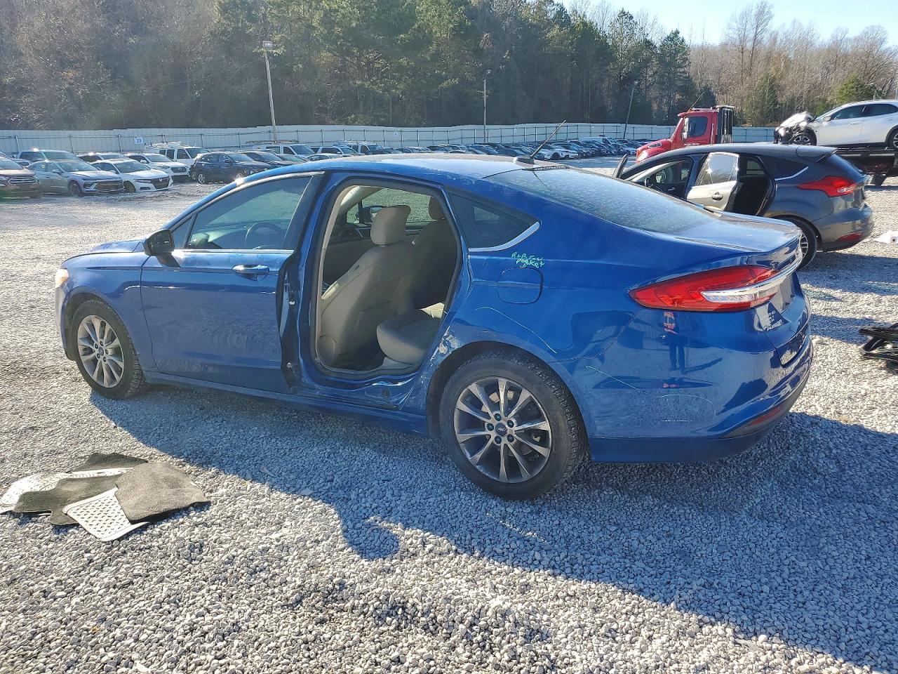 2017 FORD FUSION SE photo 3