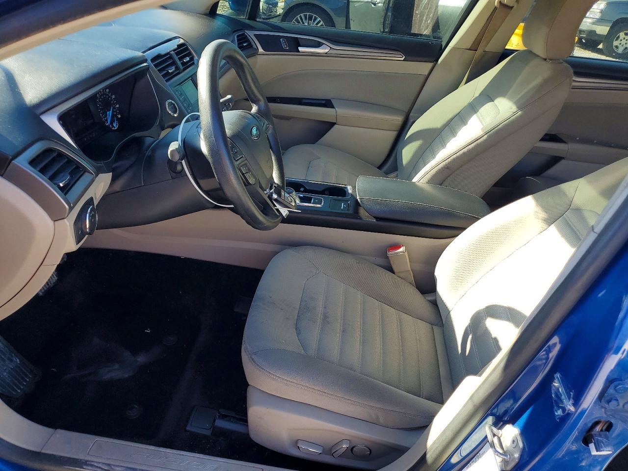 2017 FORD FUSION SE photo 13