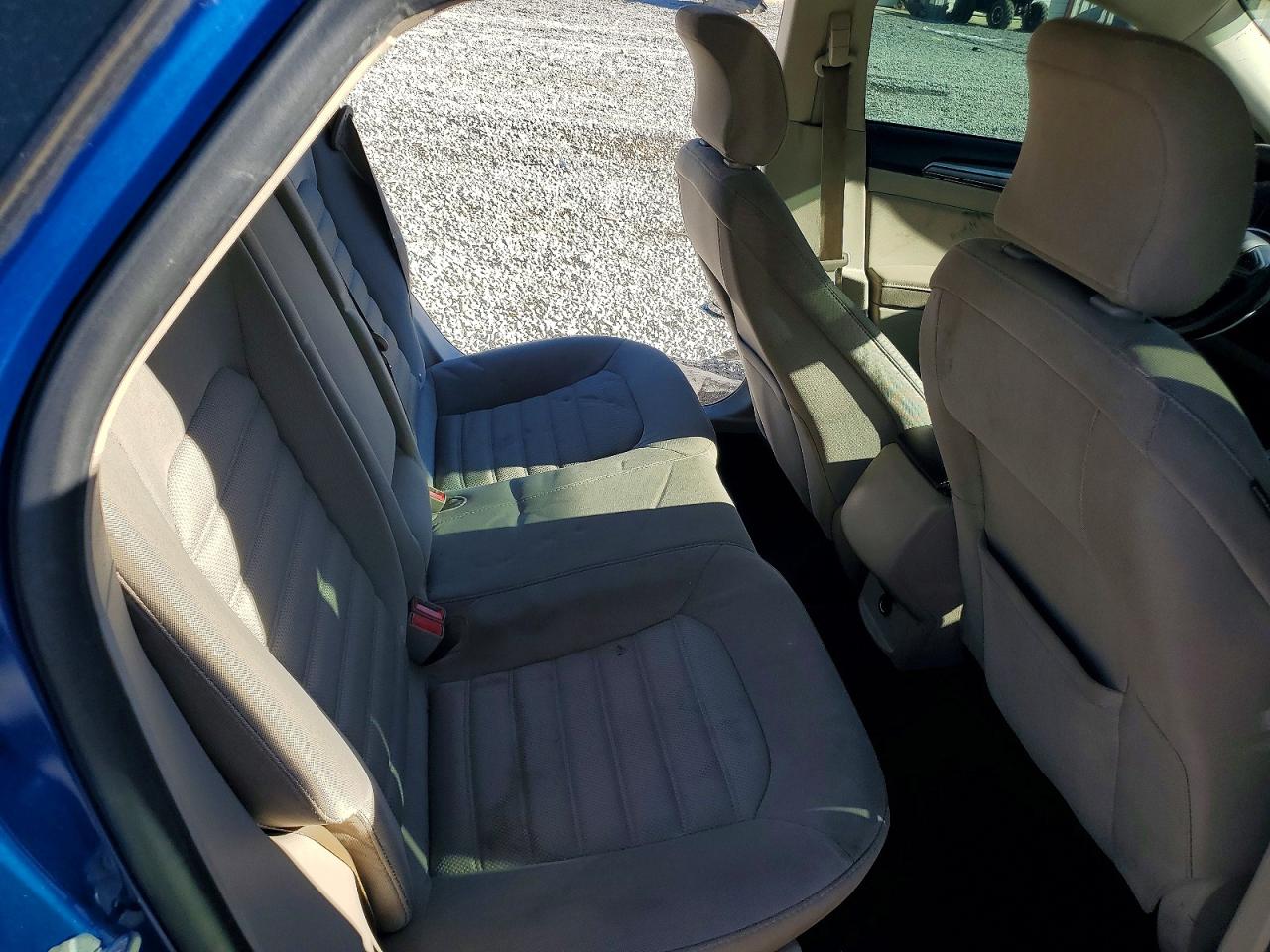 2017 FORD FUSION SE photo 19