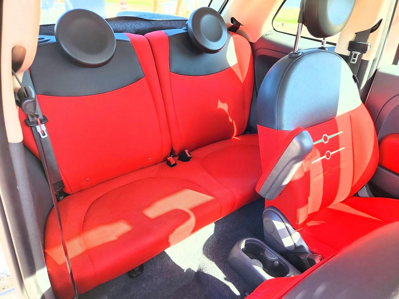 2016 FIAT 500 POP photo 10