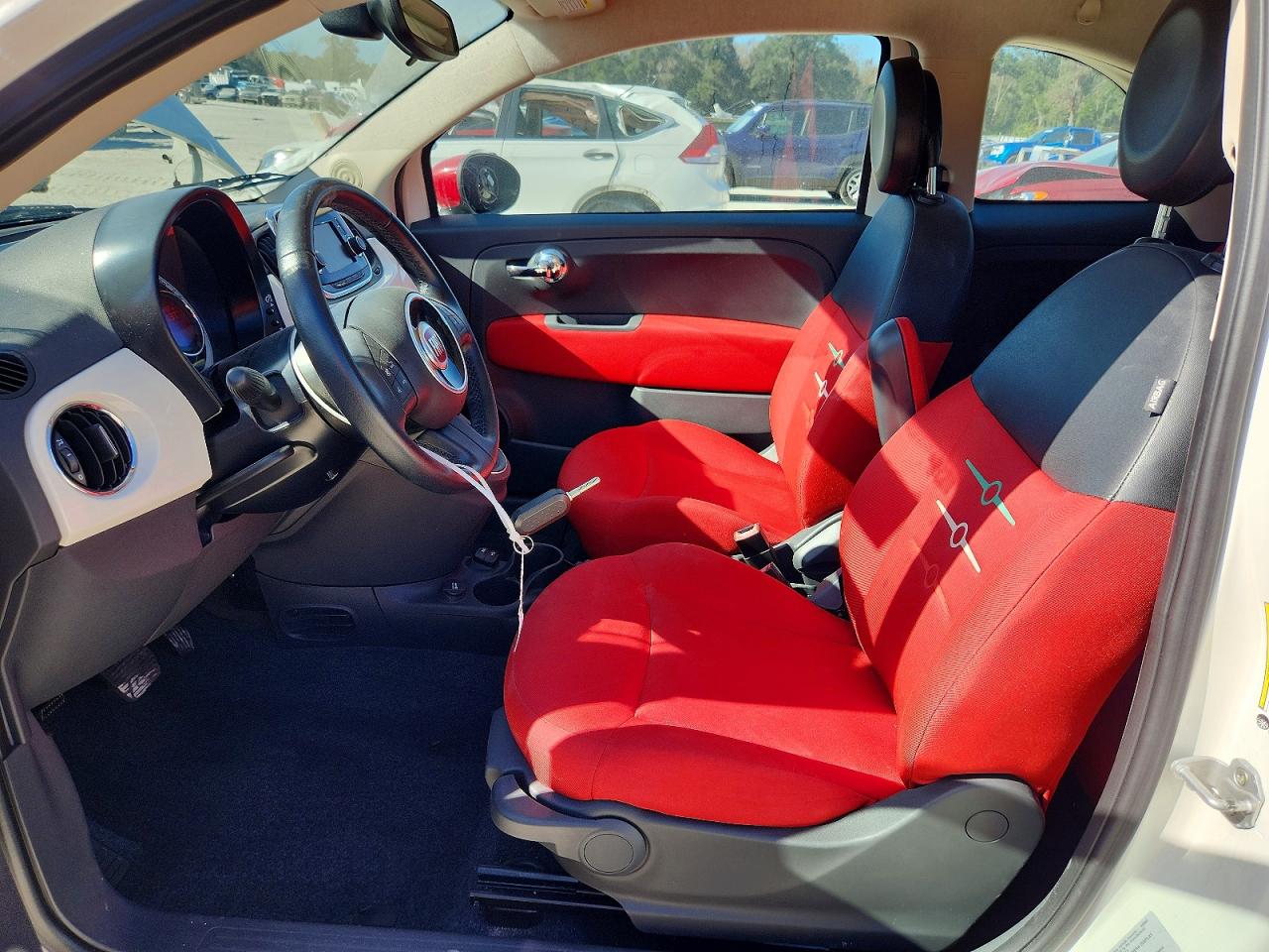 2016 FIAT 500 POP photo 7