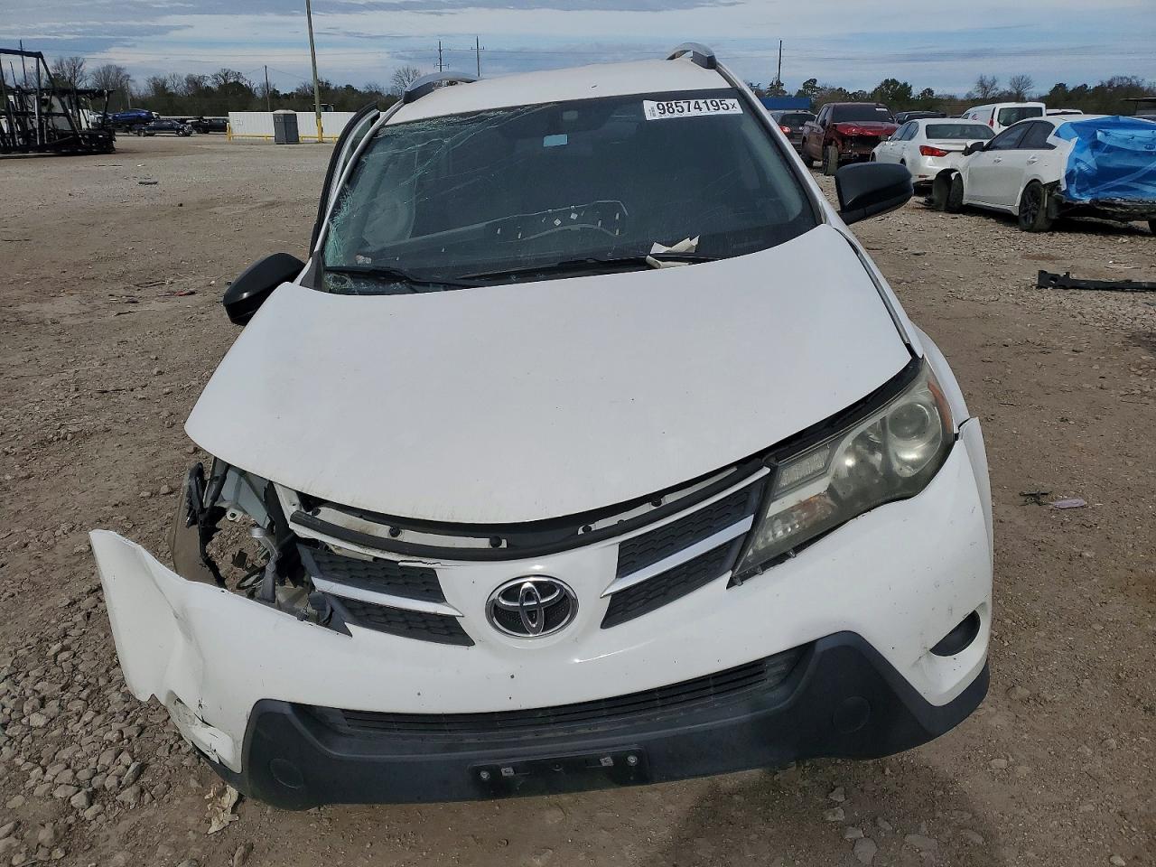 2015 TOYOTA RAV4 LE photo 5
