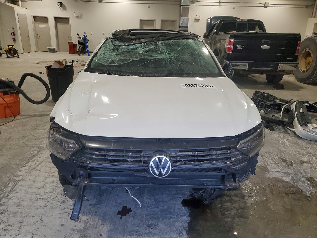 2024 VOLKSWAGEN JETTA SEL photo 5