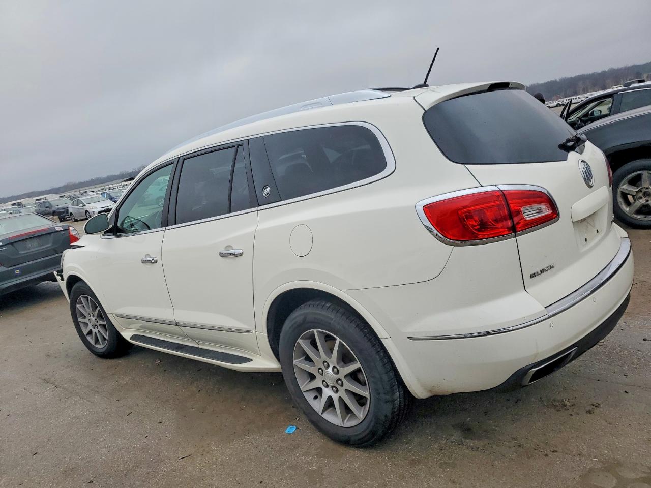 2014 BUICK ENCLAVE photo 2