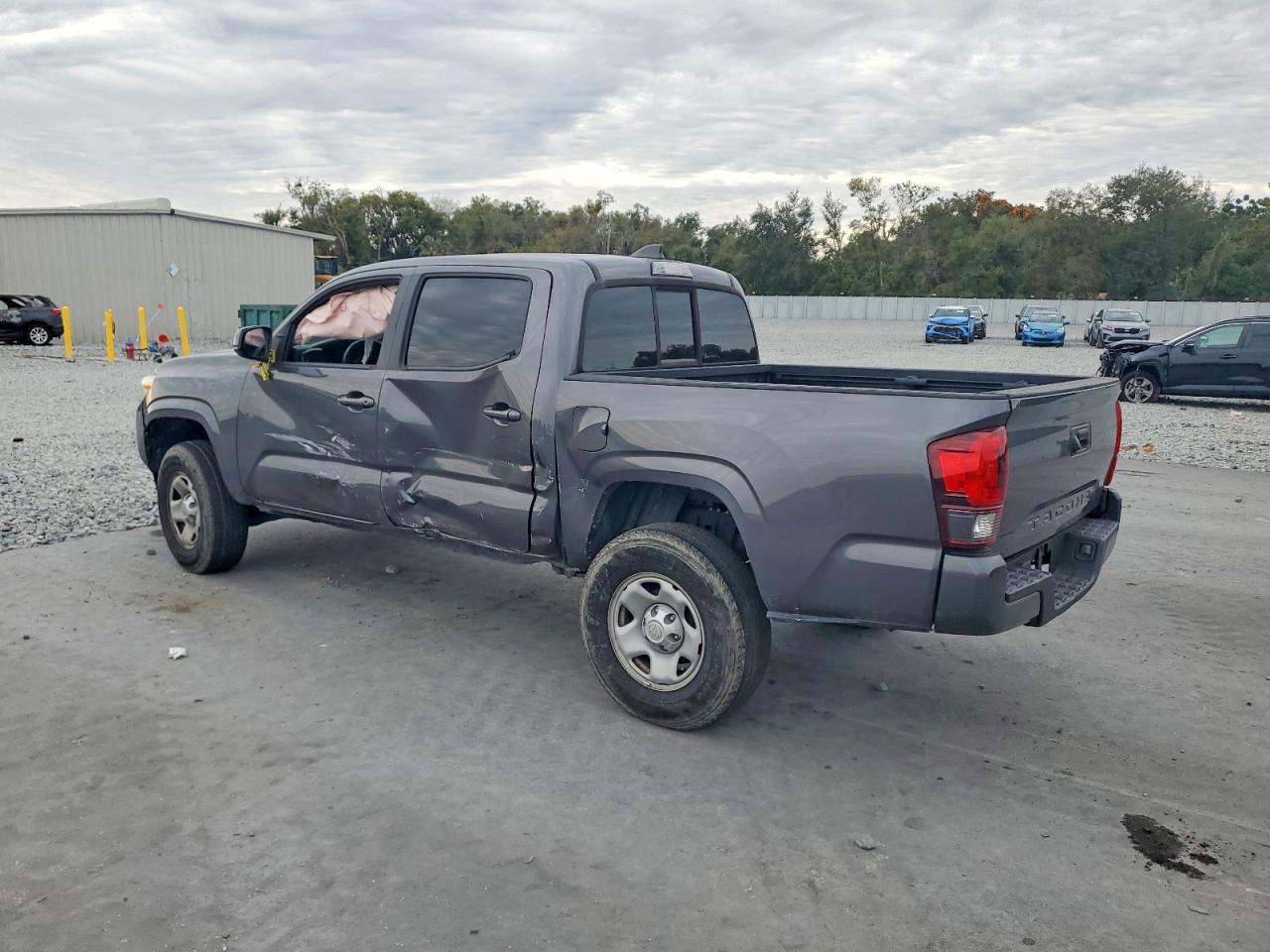 2021 TOYOTA TACOMA DOUBLE CAB photo 2