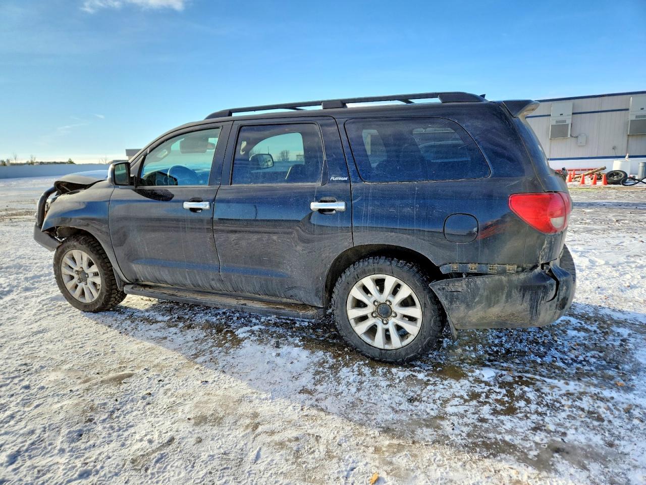 2010 TOYOTA SEQUOIA PLATINUM photo 4