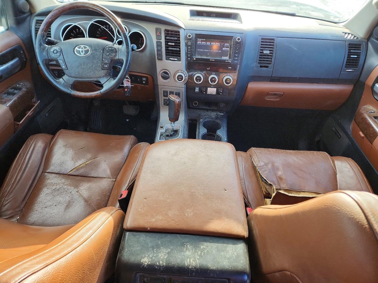 2010 TOYOTA SEQUOIA PLATINUM photo 22