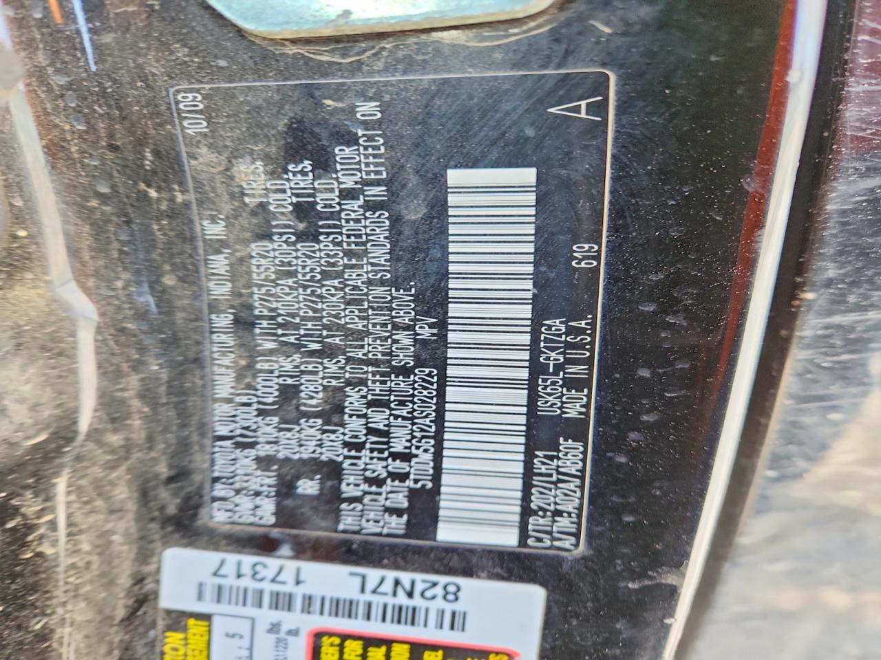 2010 TOYOTA SEQUOIA PLATINUM photo 37